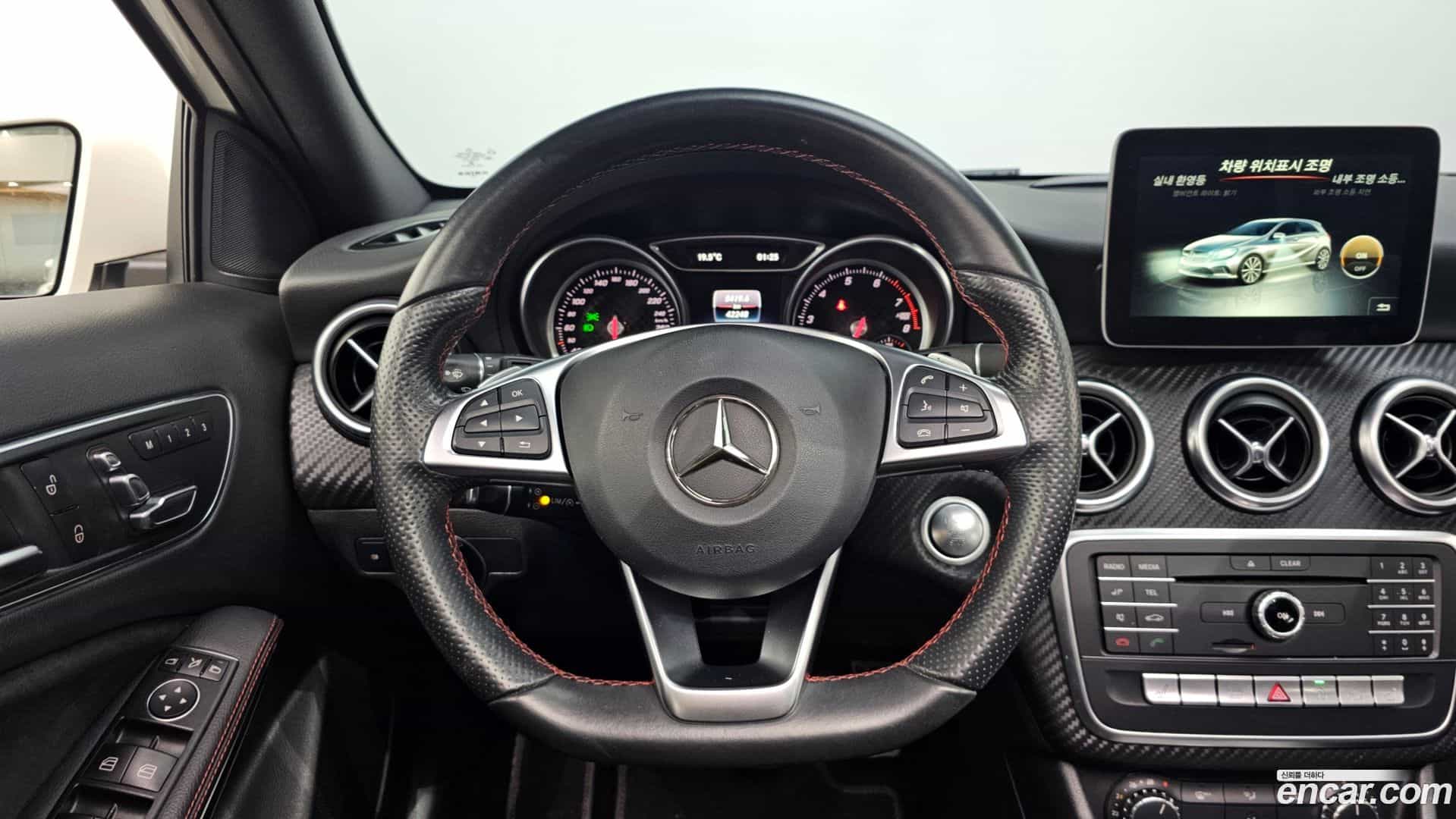 A-Class Mercedes-Benz 2017.8-OPTION-016