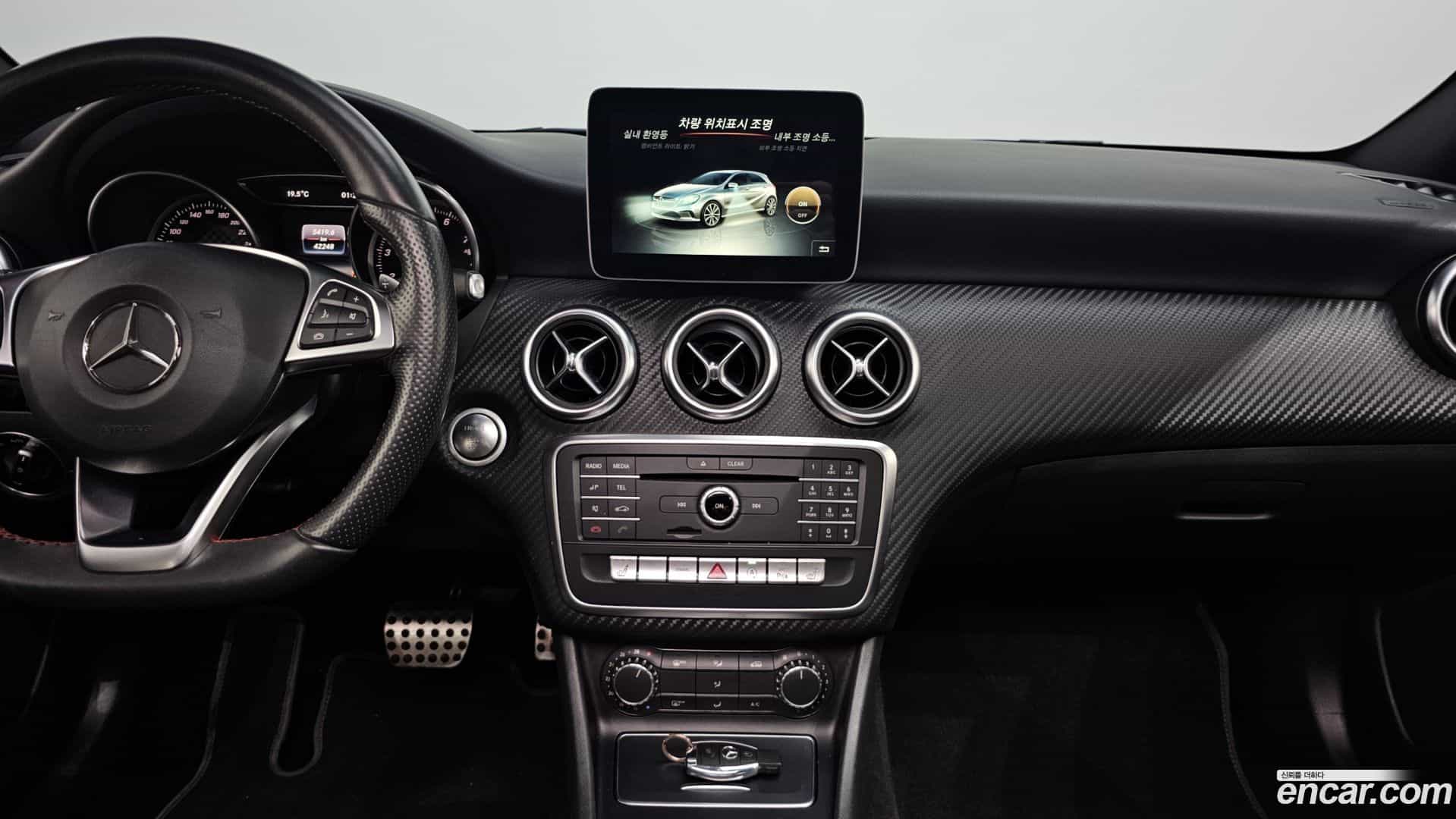 A-Class Mercedes-Benz 2017.8-OPTION-021