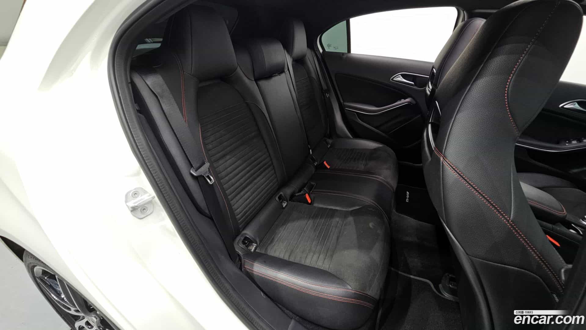 A-Class Mercedes-Benz 2017.8-OPTION-043