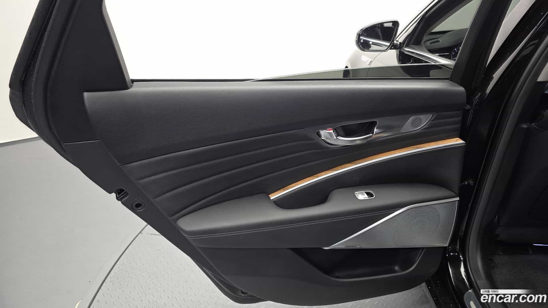 K9 Kia 2021.10-INNER-035