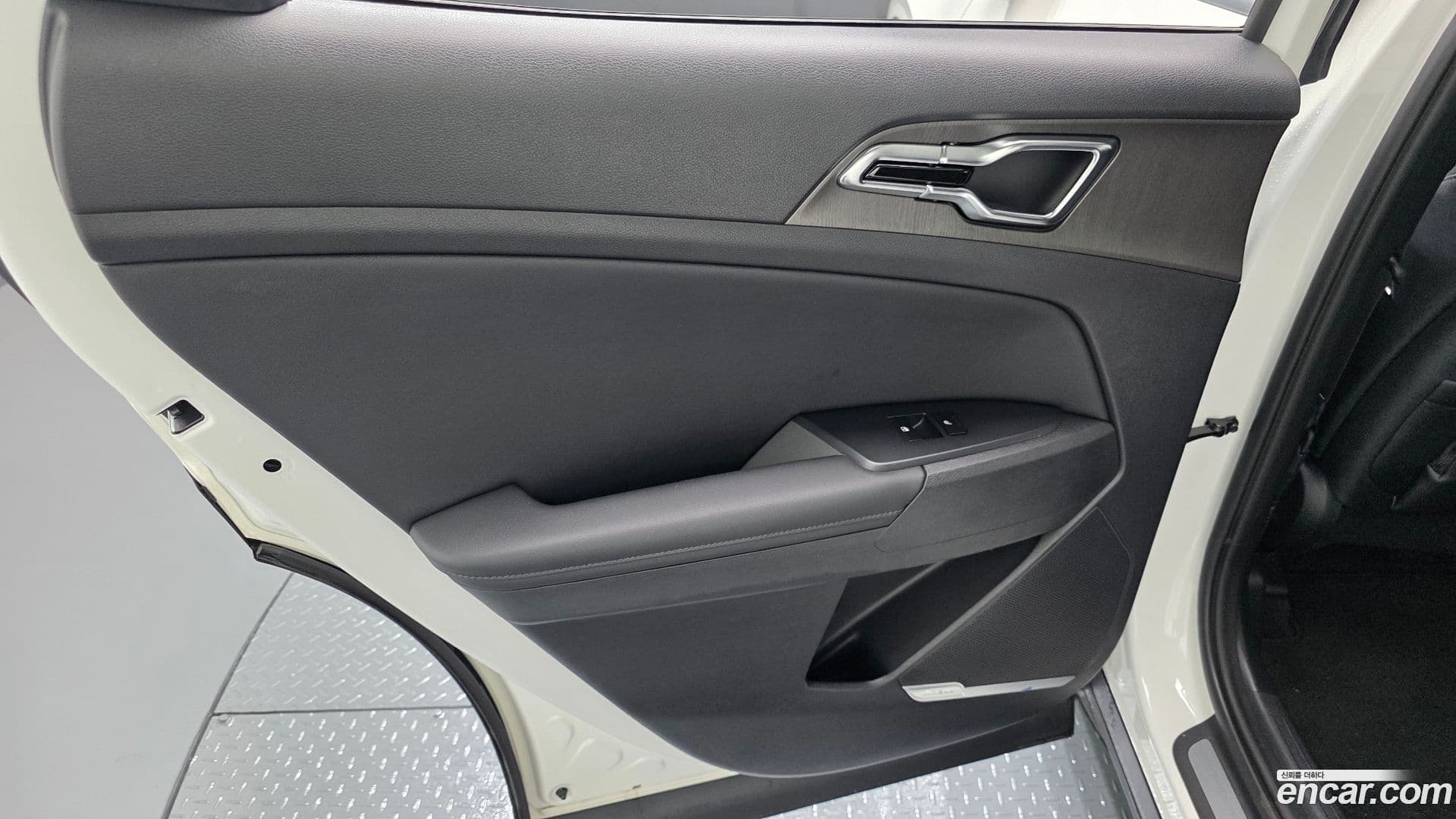 Main__Slider__Photo:Sportage Kia 2025.1-24