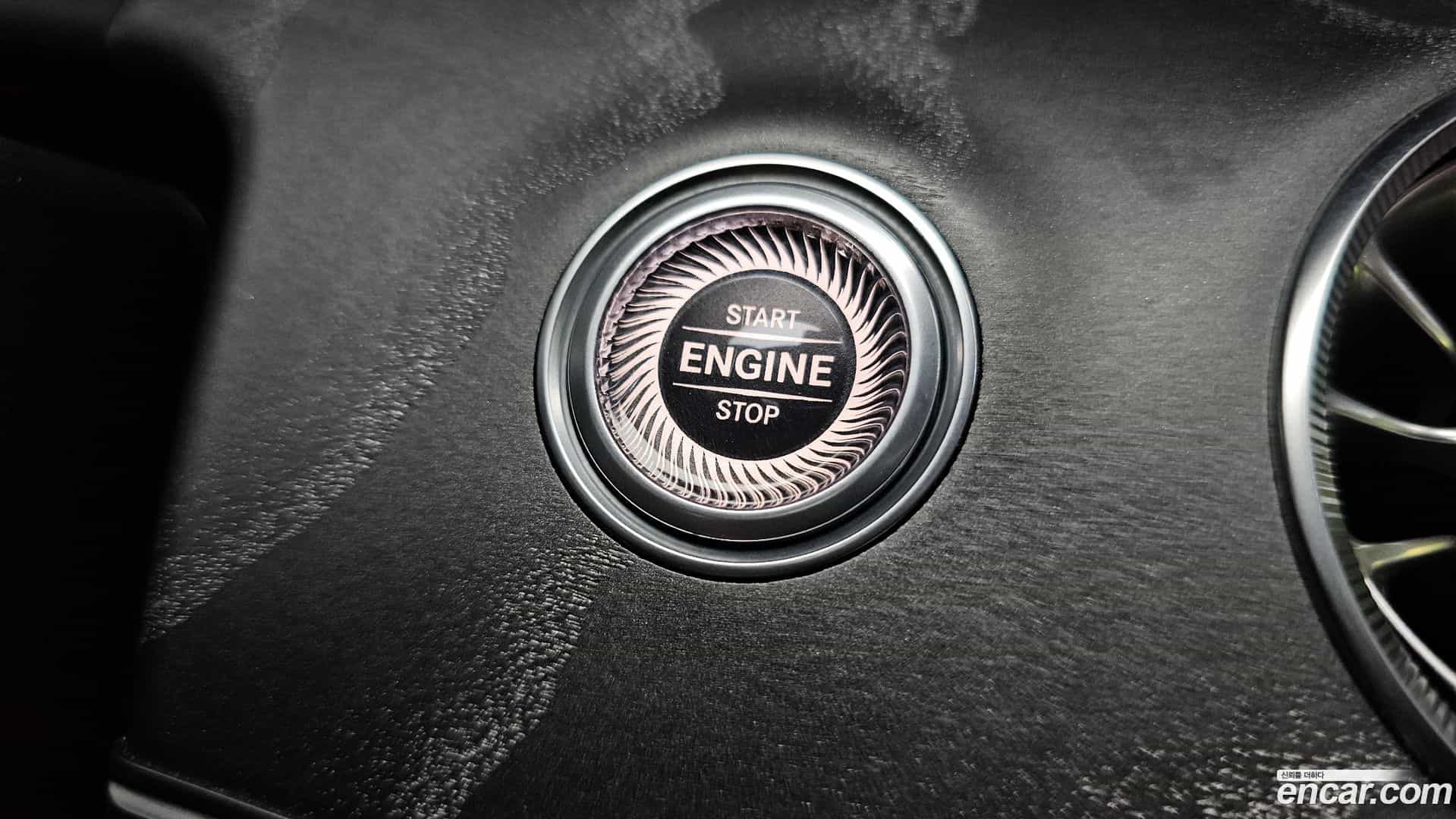 E-Class Mercedes-Benz 2022.2-INNER-036