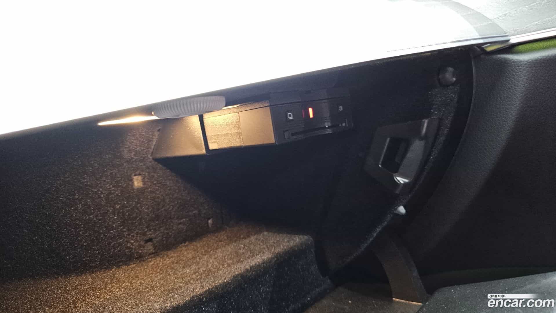E-Class Mercedes-Benz 2022.2-OPTION-048