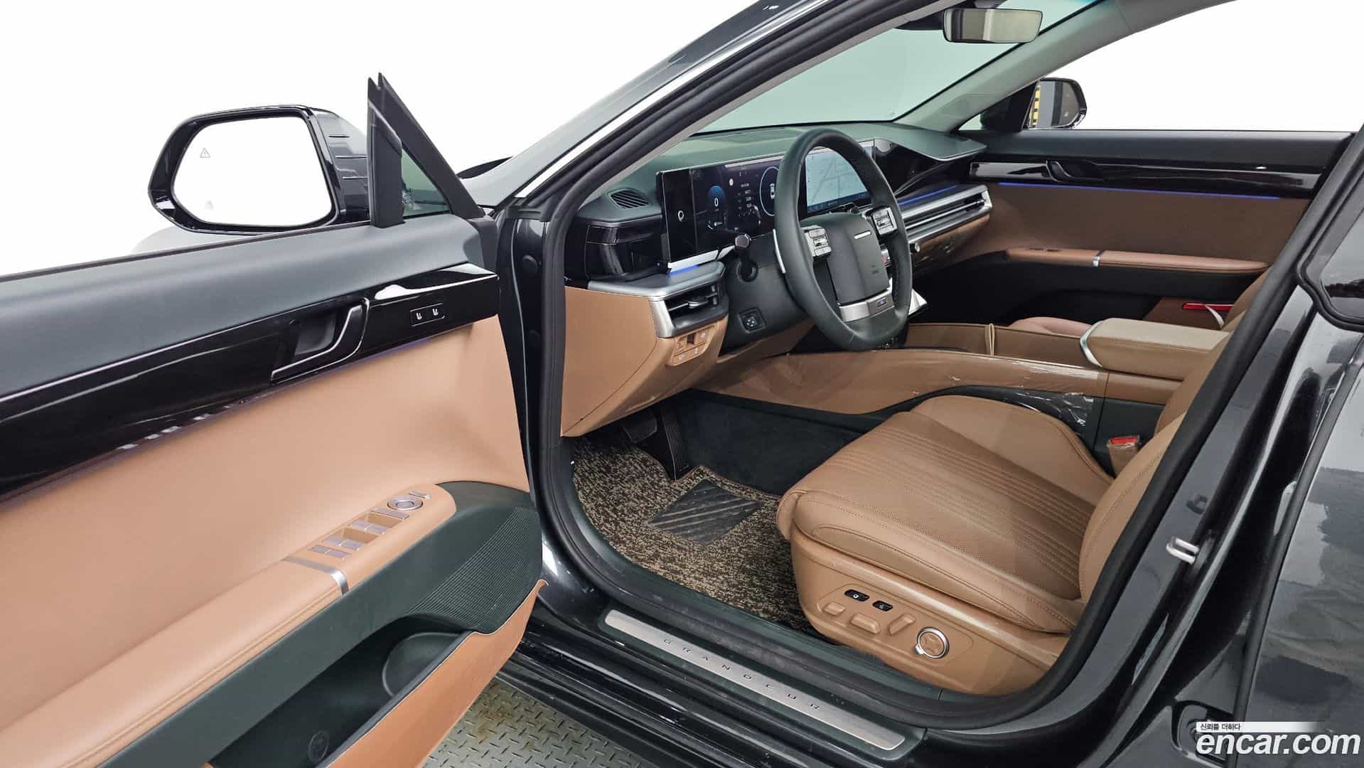 Grandeur Hyundai 2025.8-INNER-010