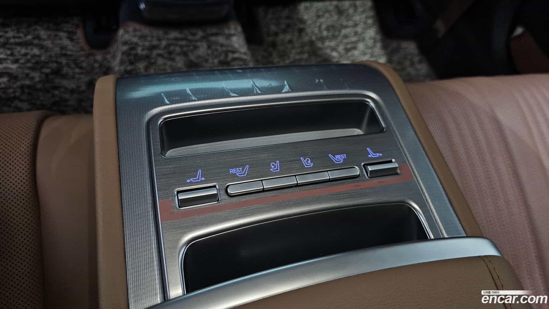 Grandeur Hyundai 2025.8-OPTION-022
