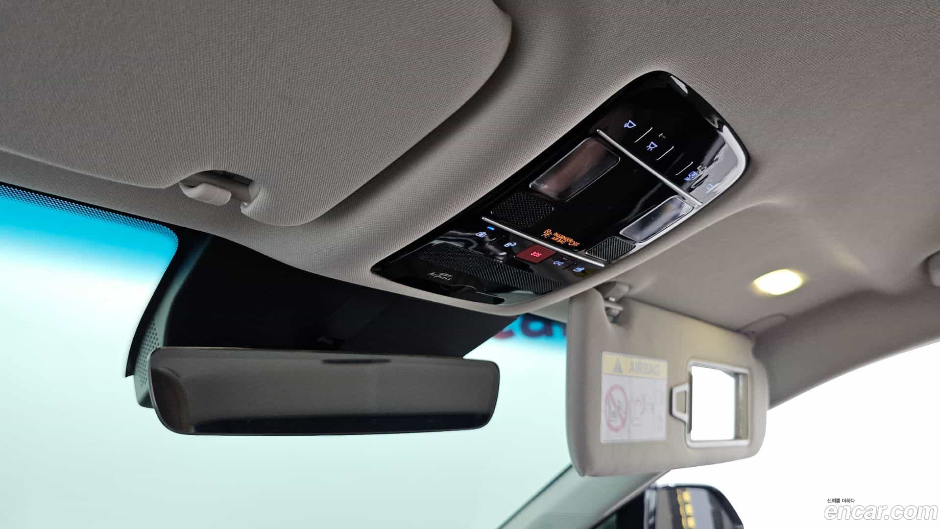 Grandeur Hyundai 2025.8-OPTION-043