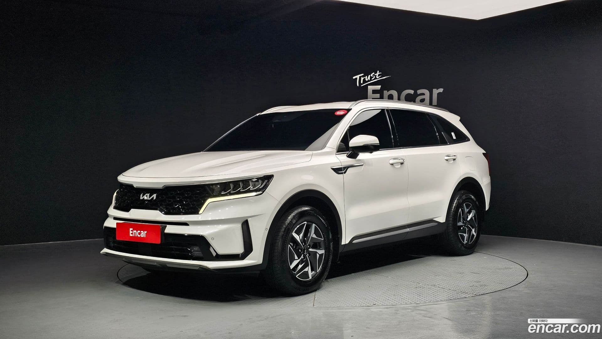 Main__Slider__Photo:Sorento Kia 2023.1-0
