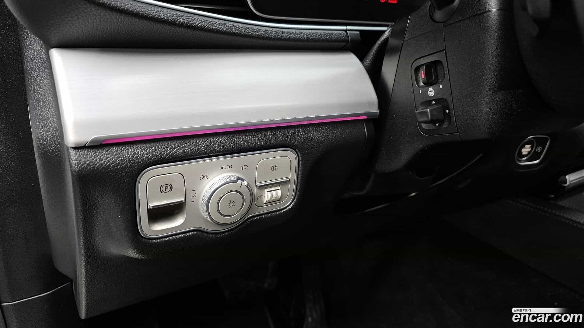 GLE-Class Mercedes-Benz 2020.7-OPTION-022