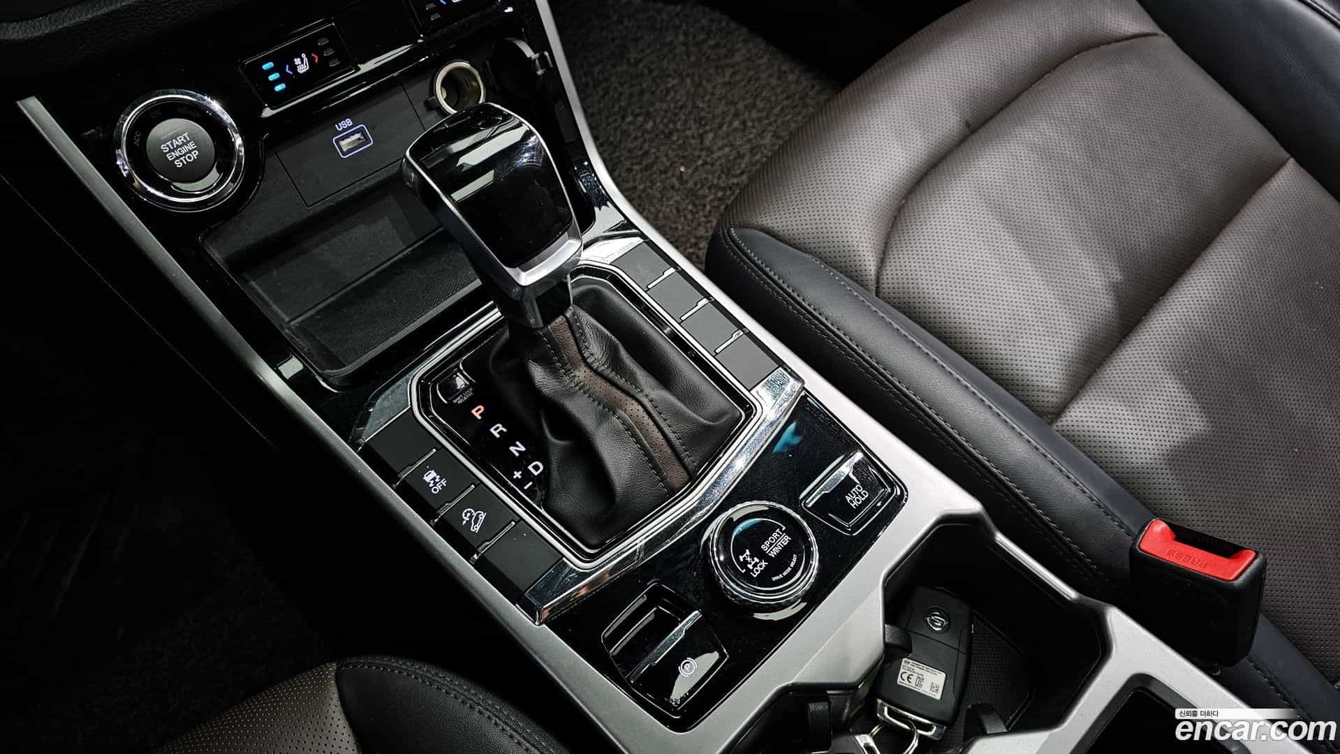 KORANDO KG Mobility 2019.4-INNER-009