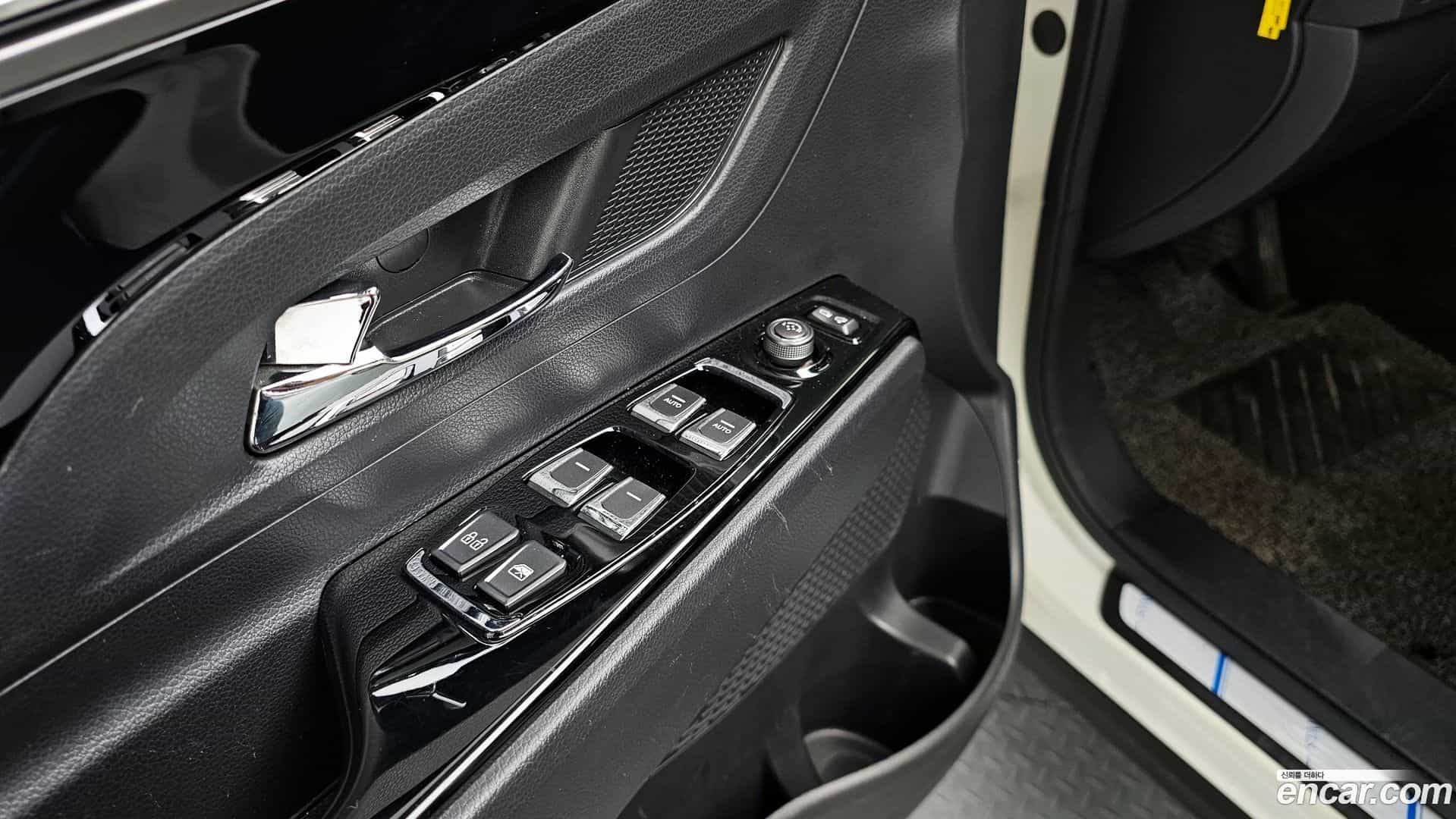 KORANDO KG Mobility 2019.4-OPTION-017