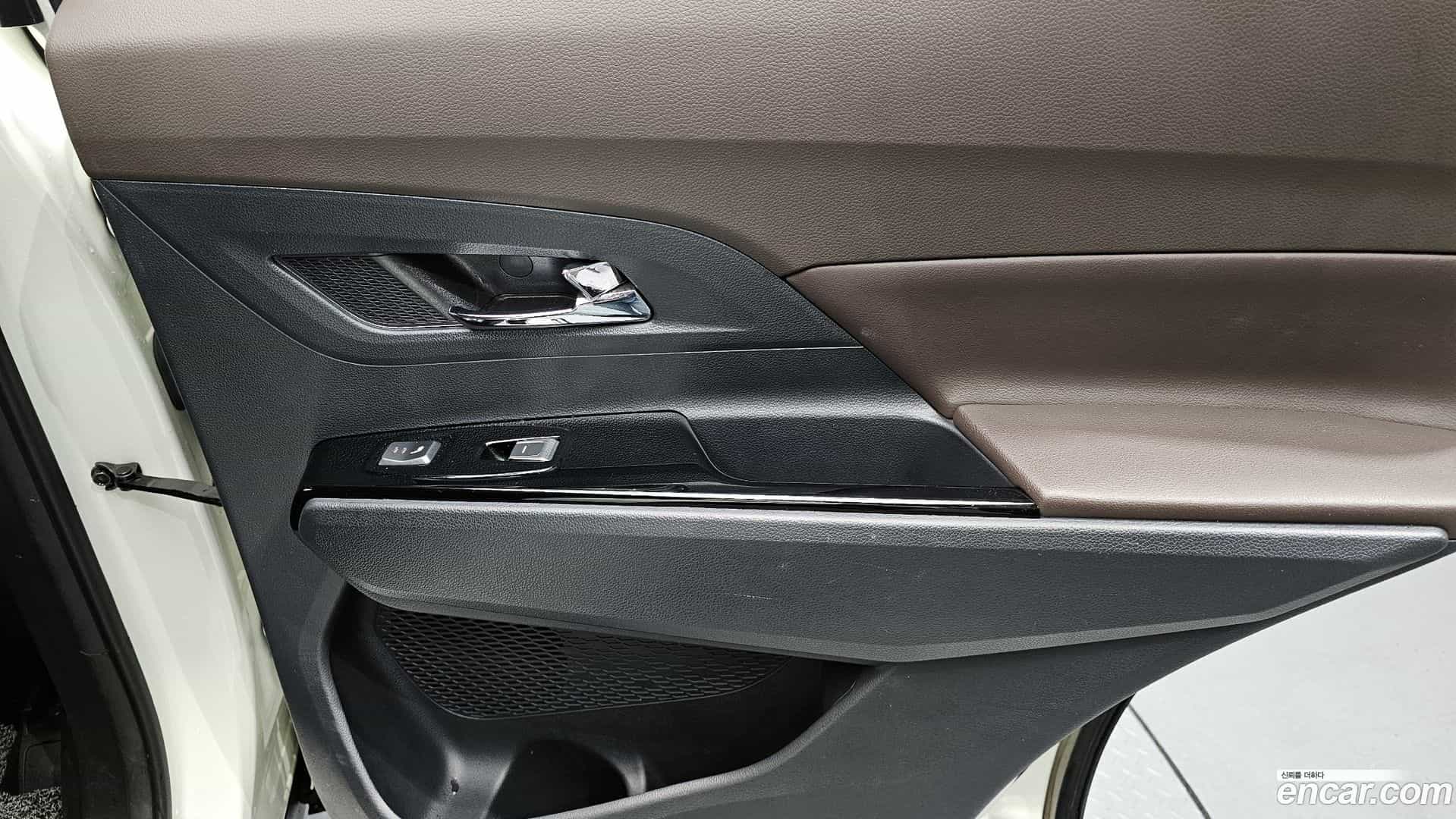 KORANDO KG Mobility 2019.4-INNER-034