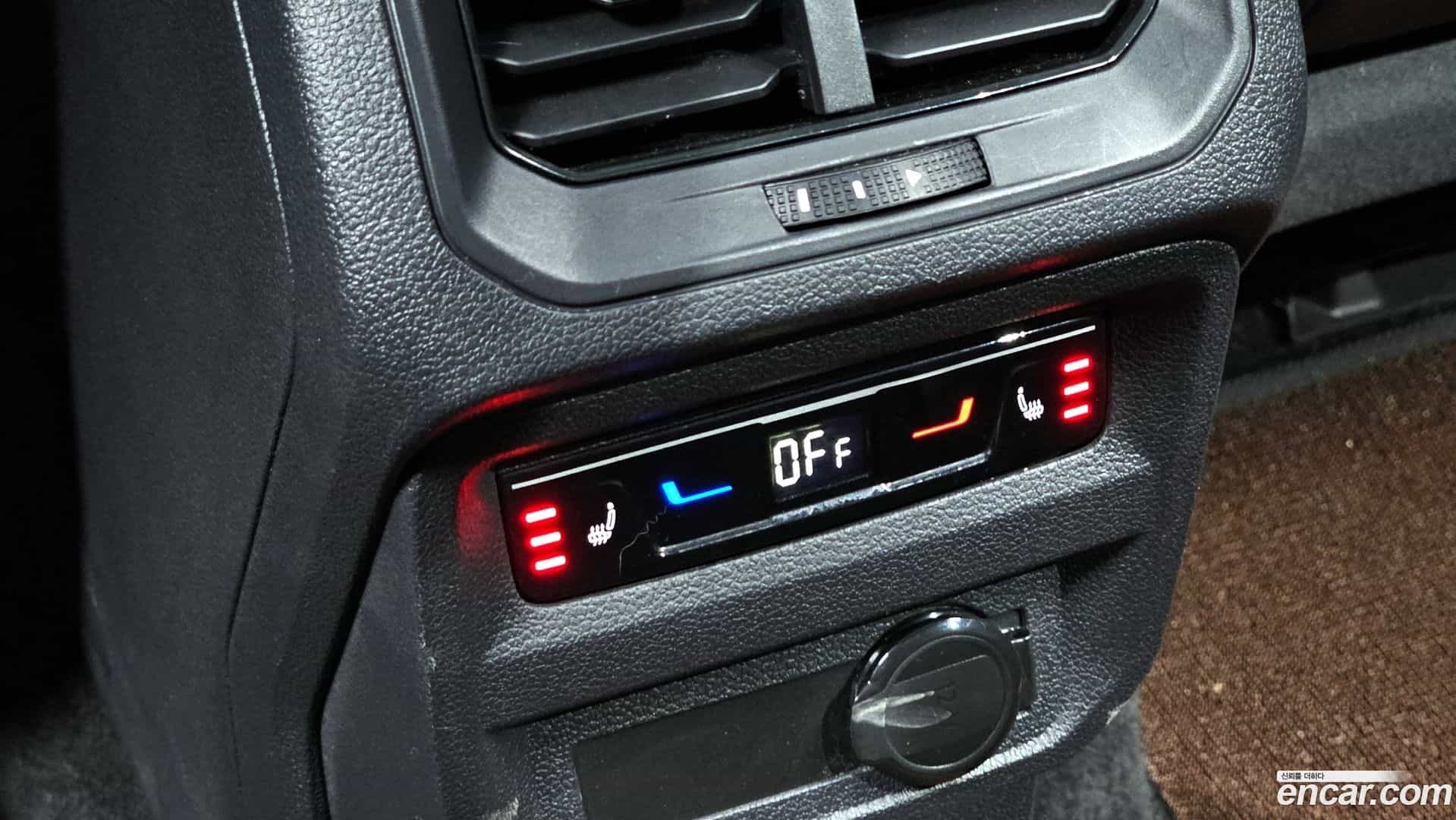 Tiguan Volkswagen 2023.8-OPTION-023