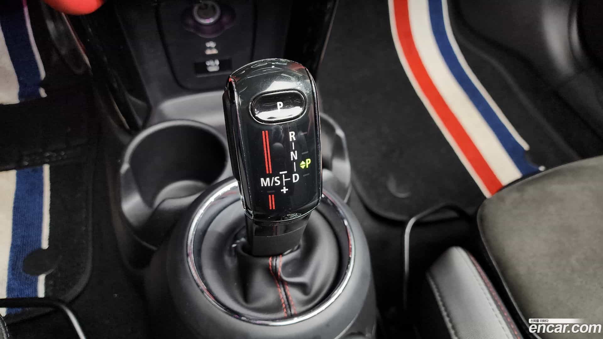 Cooper Convertible Mini 2020.10-INNER-009