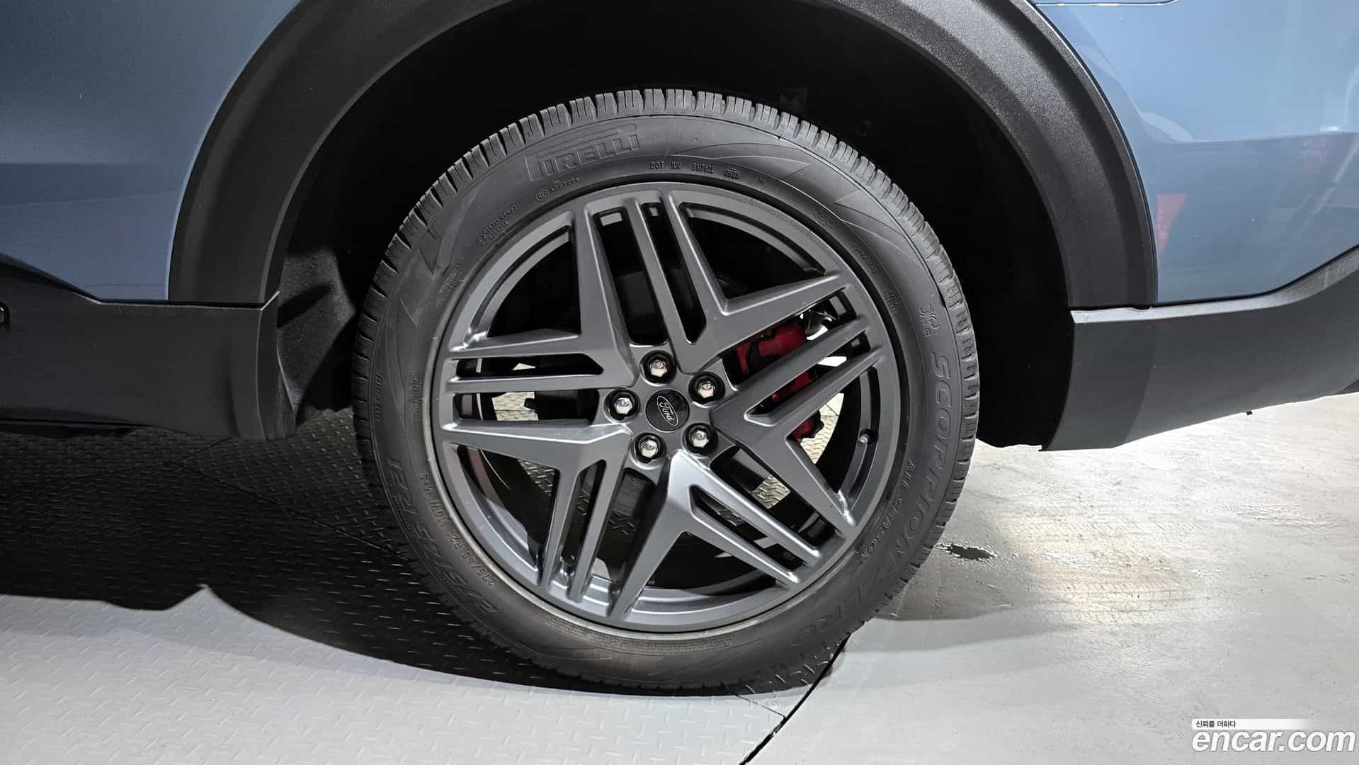 Explorer Ford 2025.4-OUTER-031