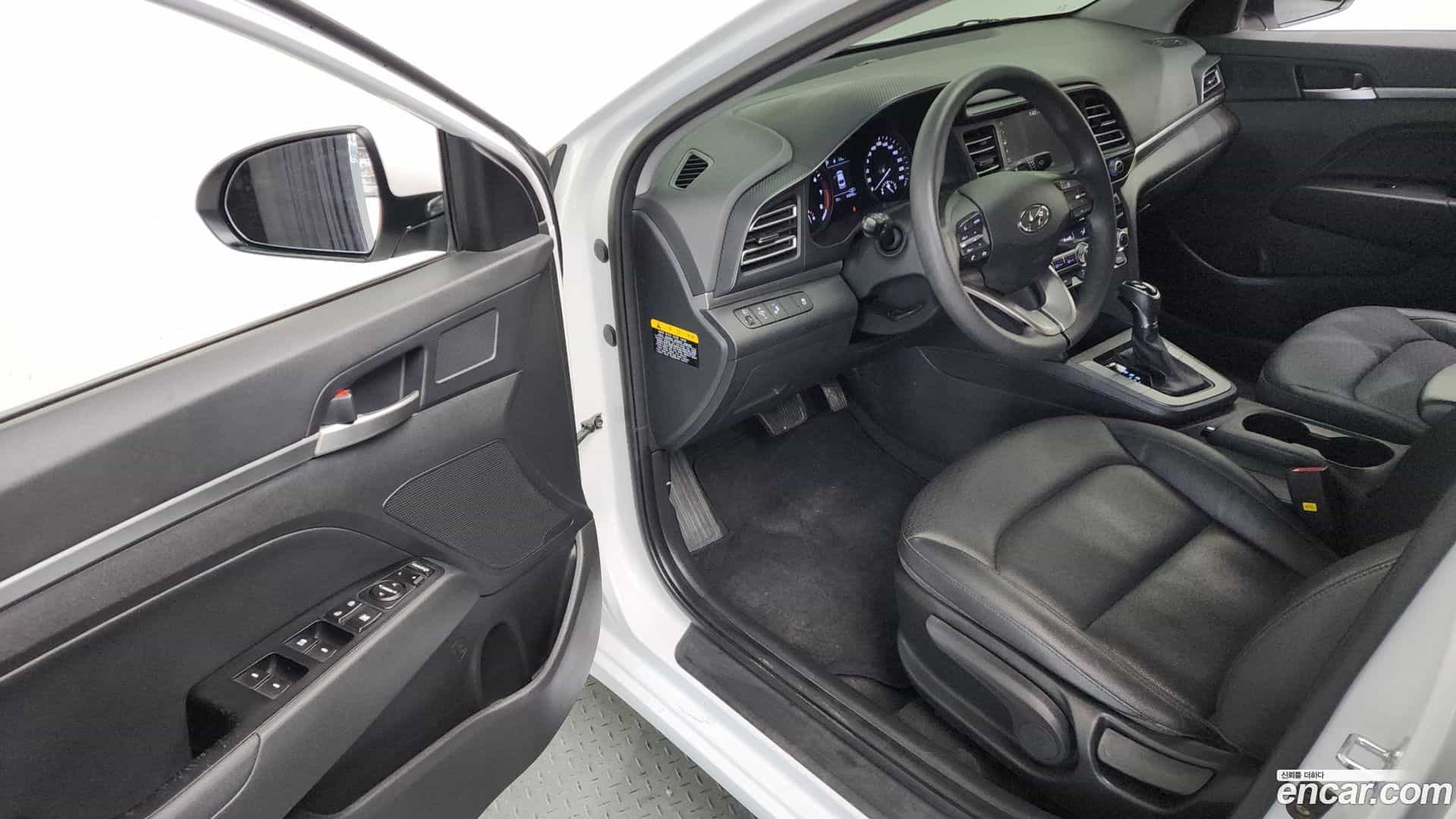AVANTE Hyundai 2020.1-OPTION-015