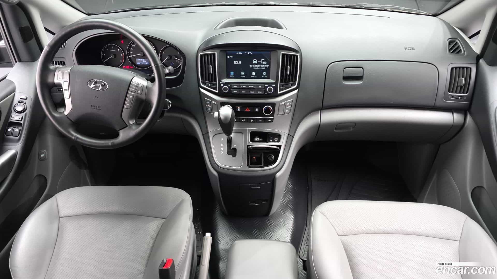 Starex Hyundai 2020.11-INNER-007