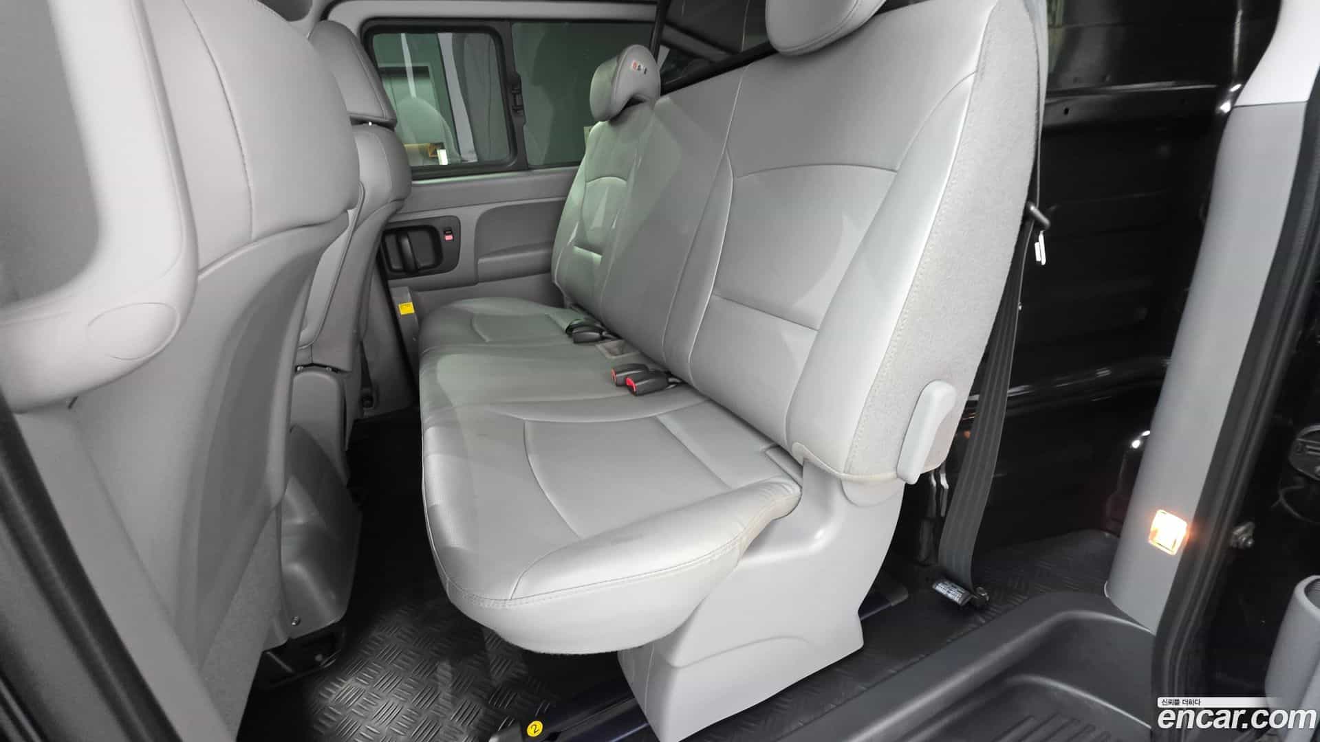 Starex Hyundai 2020.11-INNER-035