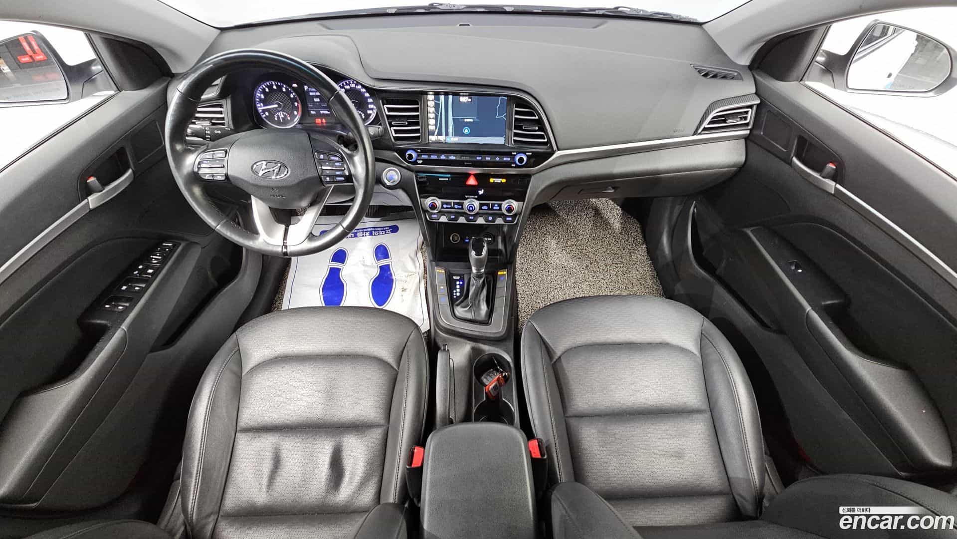AVANTE Hyundai 2019.11-INNER-007