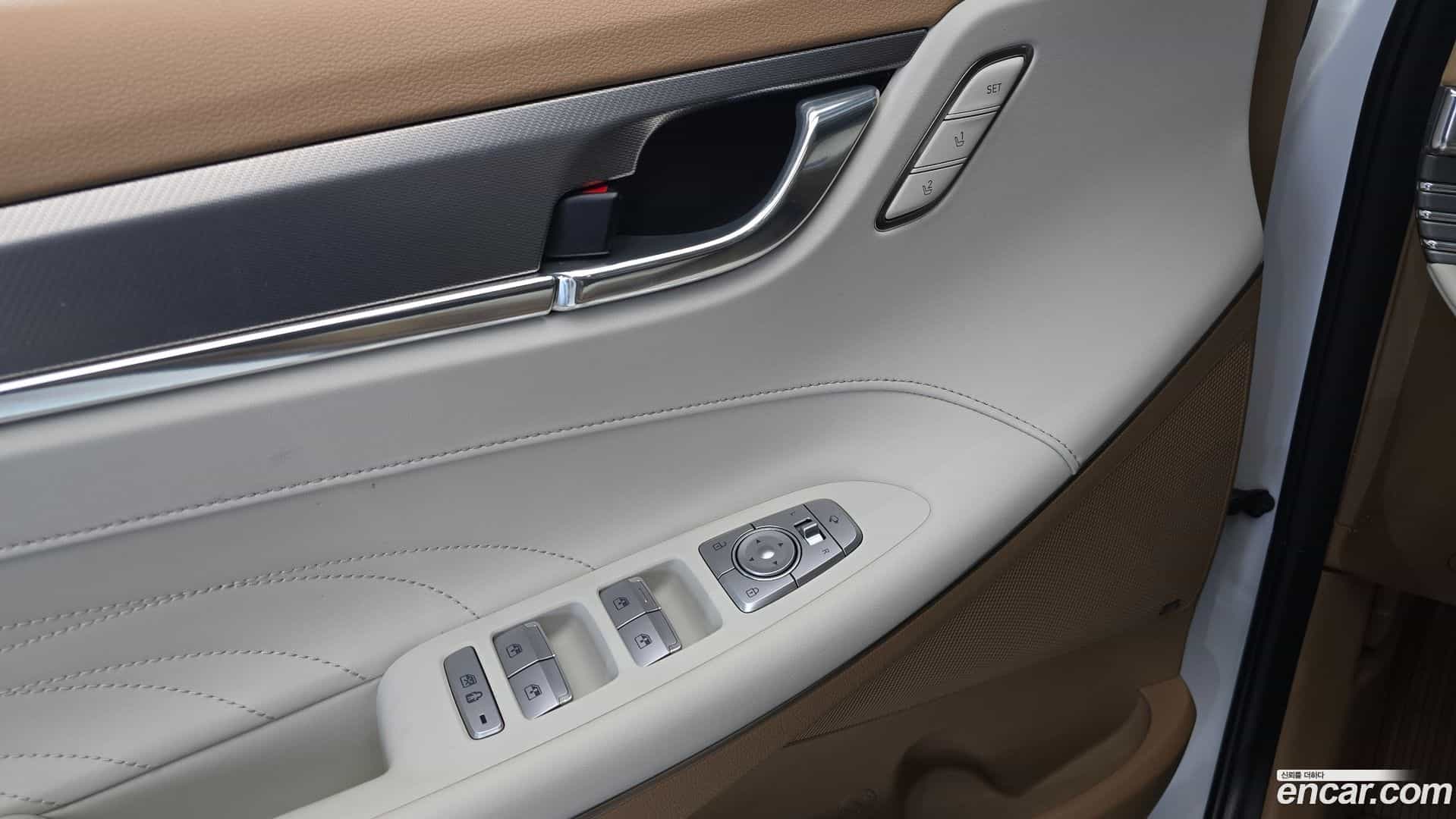 Grandeur Hyundai 2020.9-OPTION-042