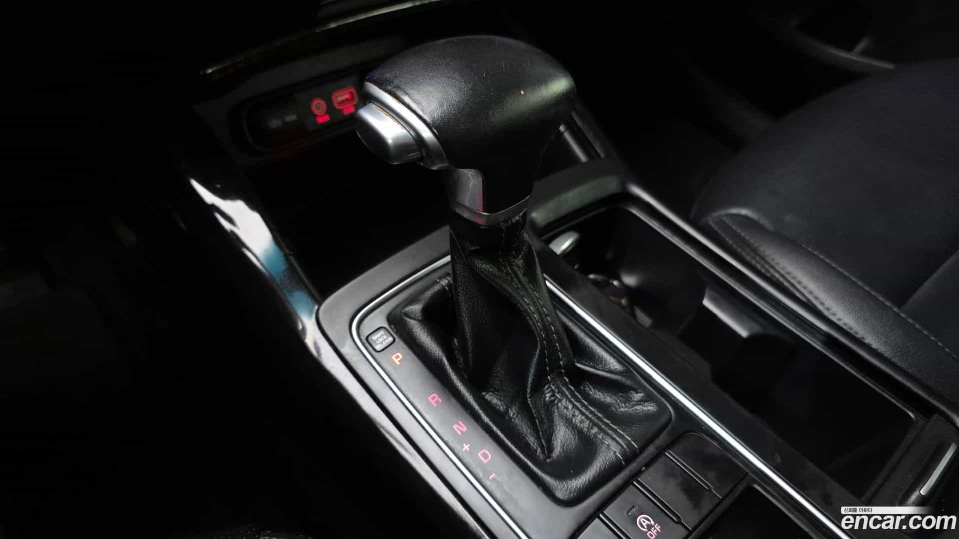 Sorento Kia 2018.4-INNER-009