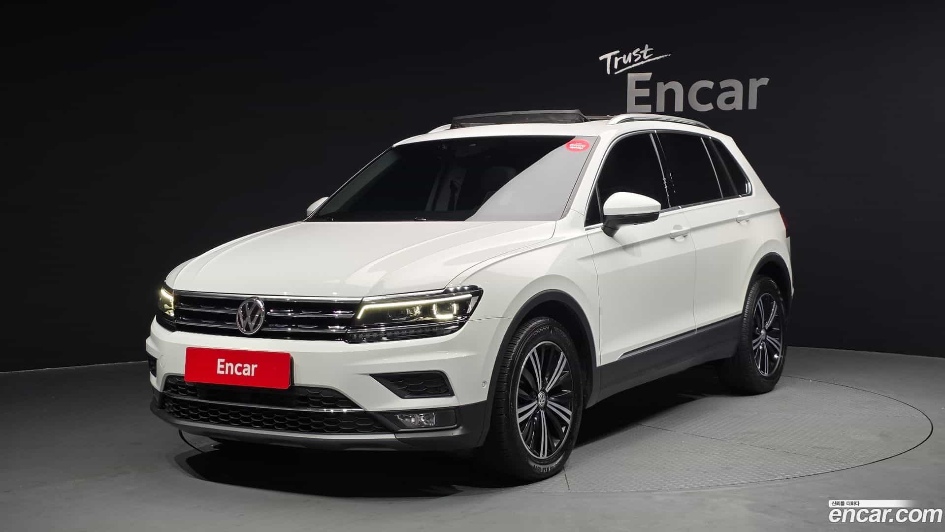 Tiguan Volkswagen 2020.5-OUTER-001