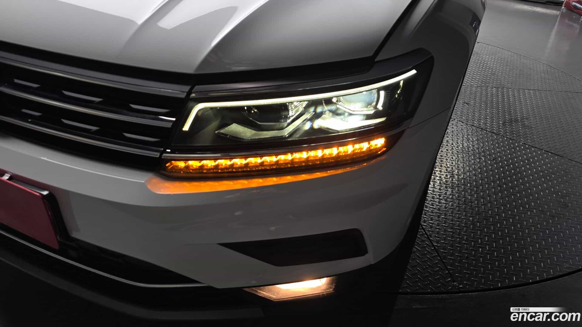 Tiguan Volkswagen 2020.5-OUTER-032