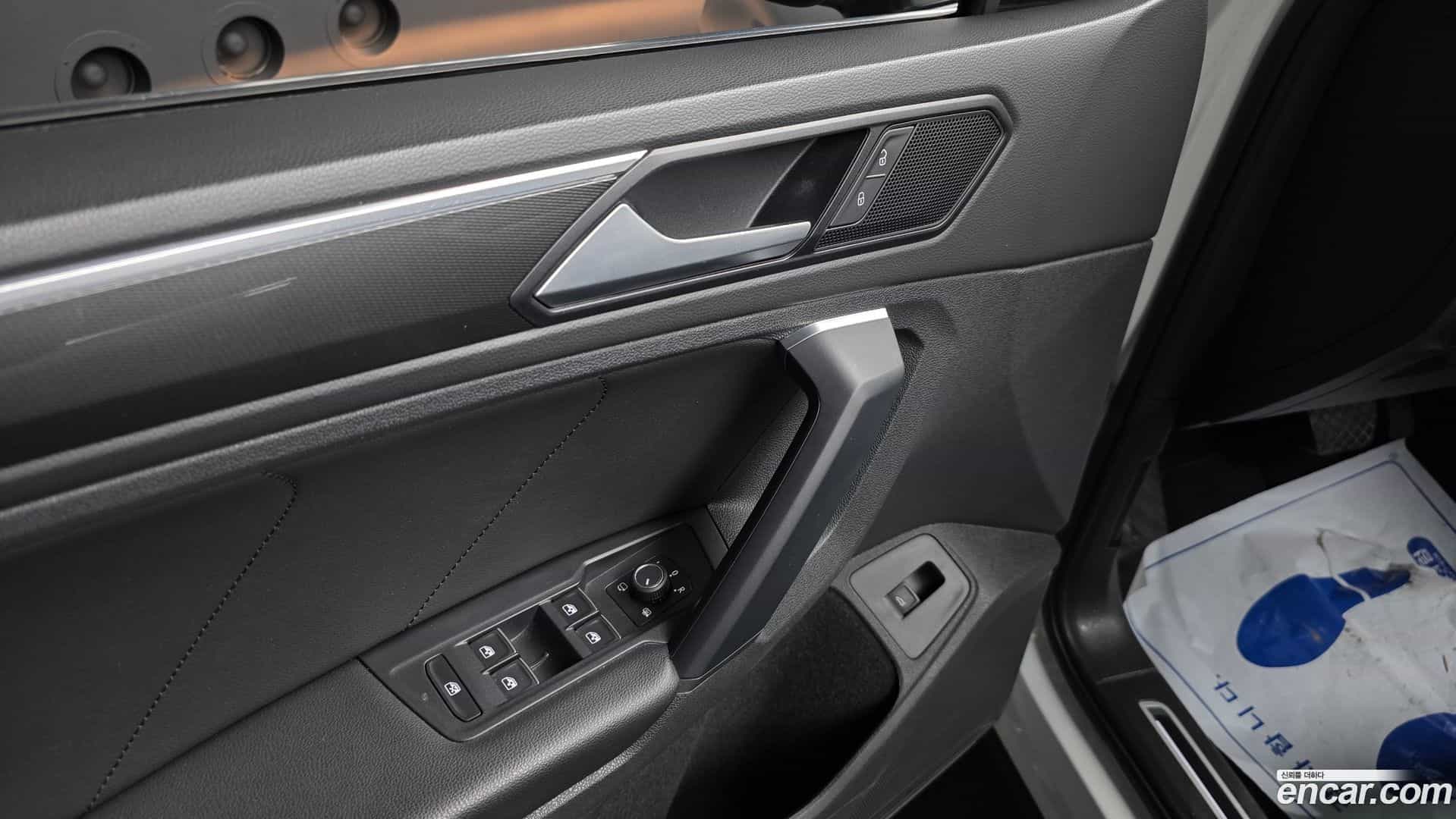 Tiguan Volkswagen 2020.5-INNER-034