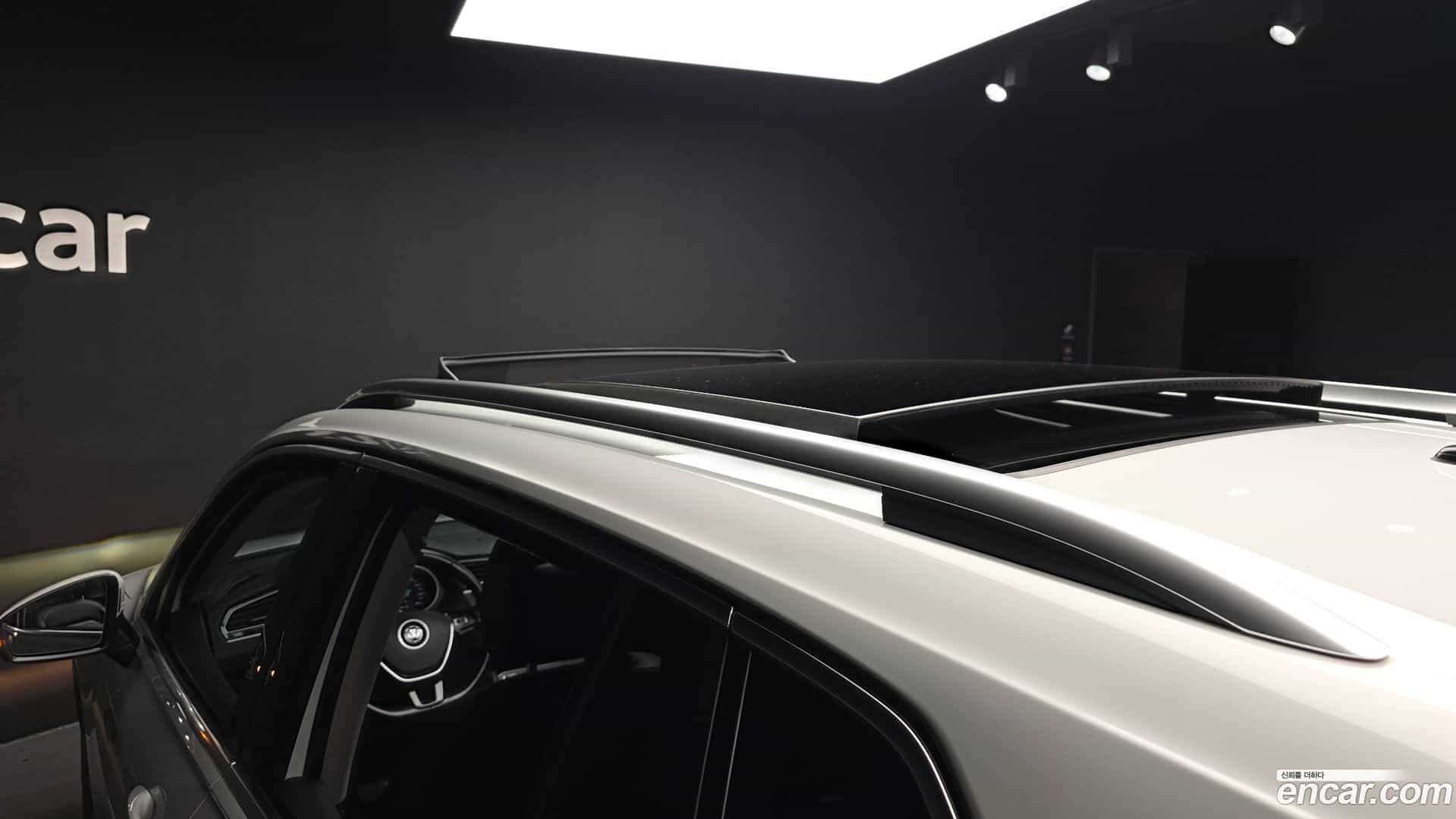 Tiguan Volkswagen 2020.5-OPTION-042