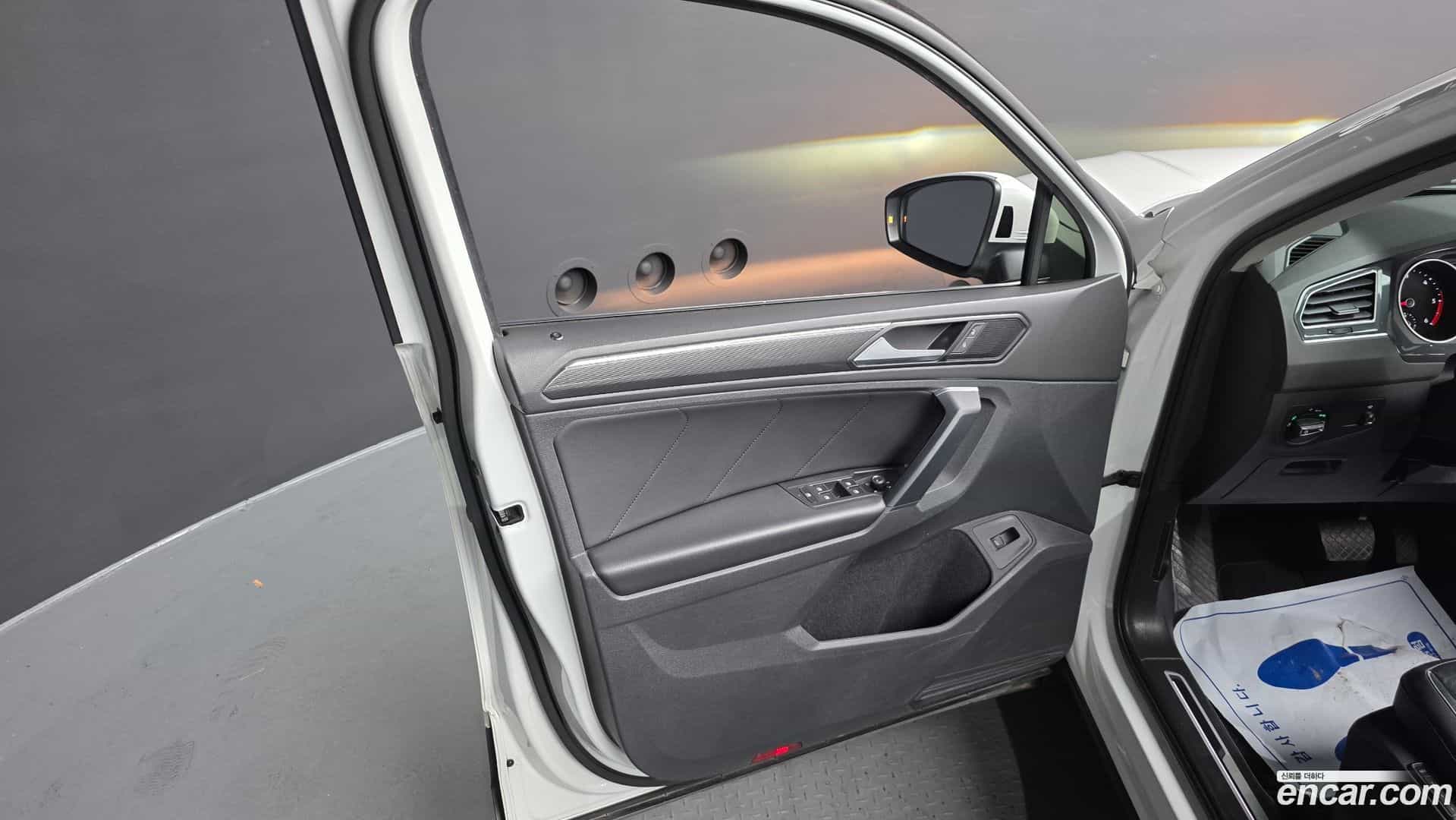 Tiguan Volkswagen 2020.5-OPTION-044