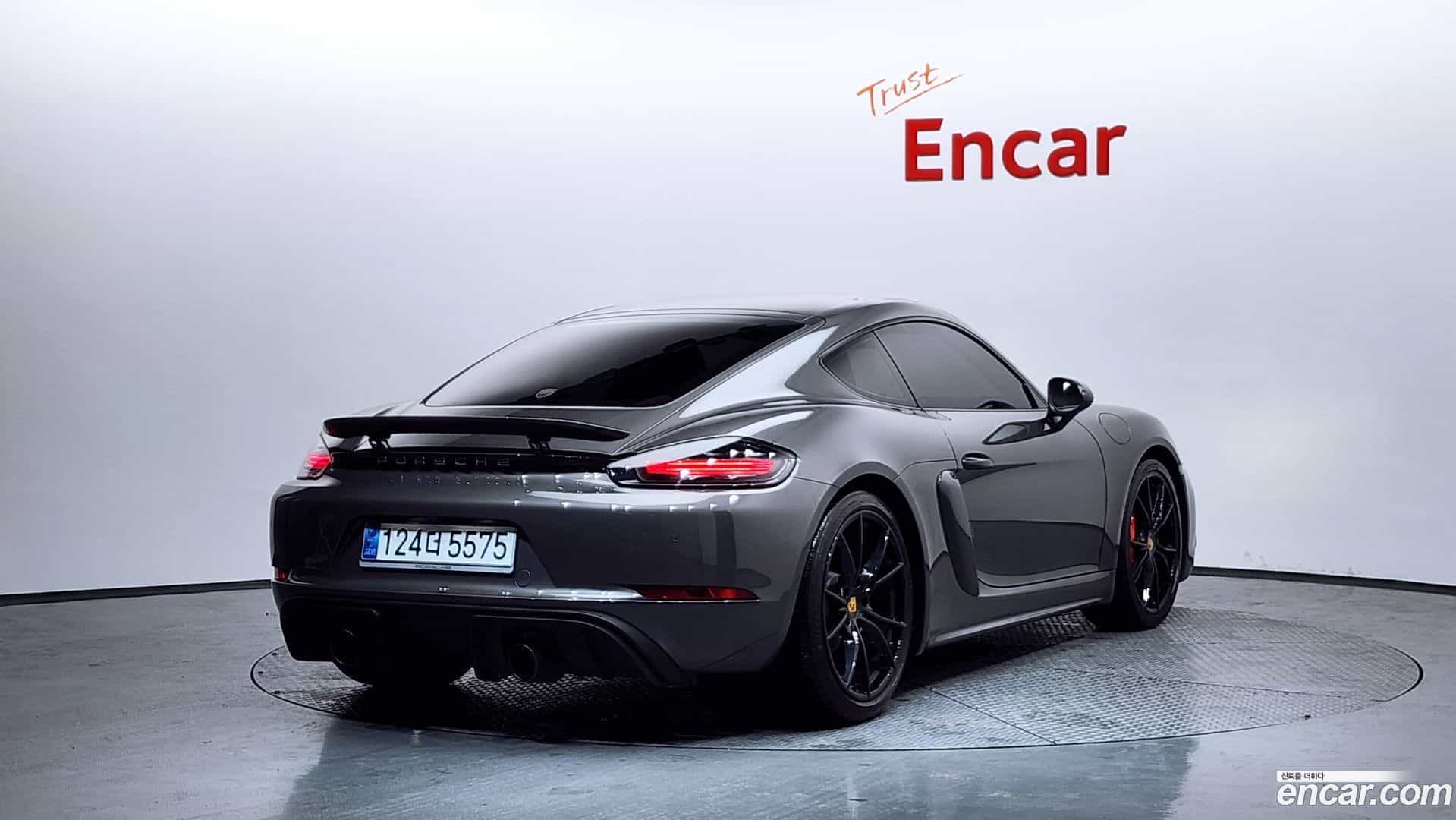 718 Porsche 2018.7-OUTER-002