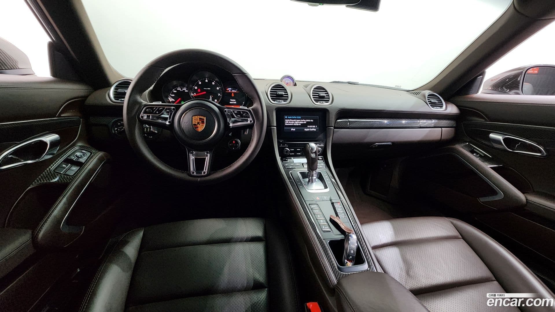 Main__Slider__Photo:718 Porsche 2018.7-6