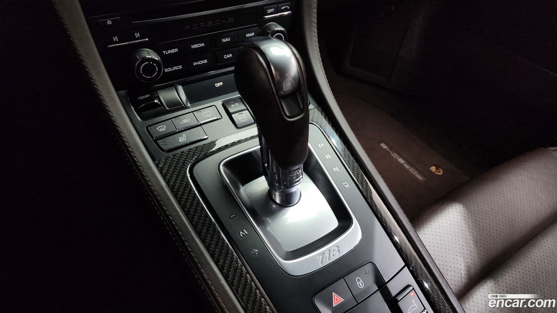 Main__Slider__Photo:718 Porsche 2018.7-8