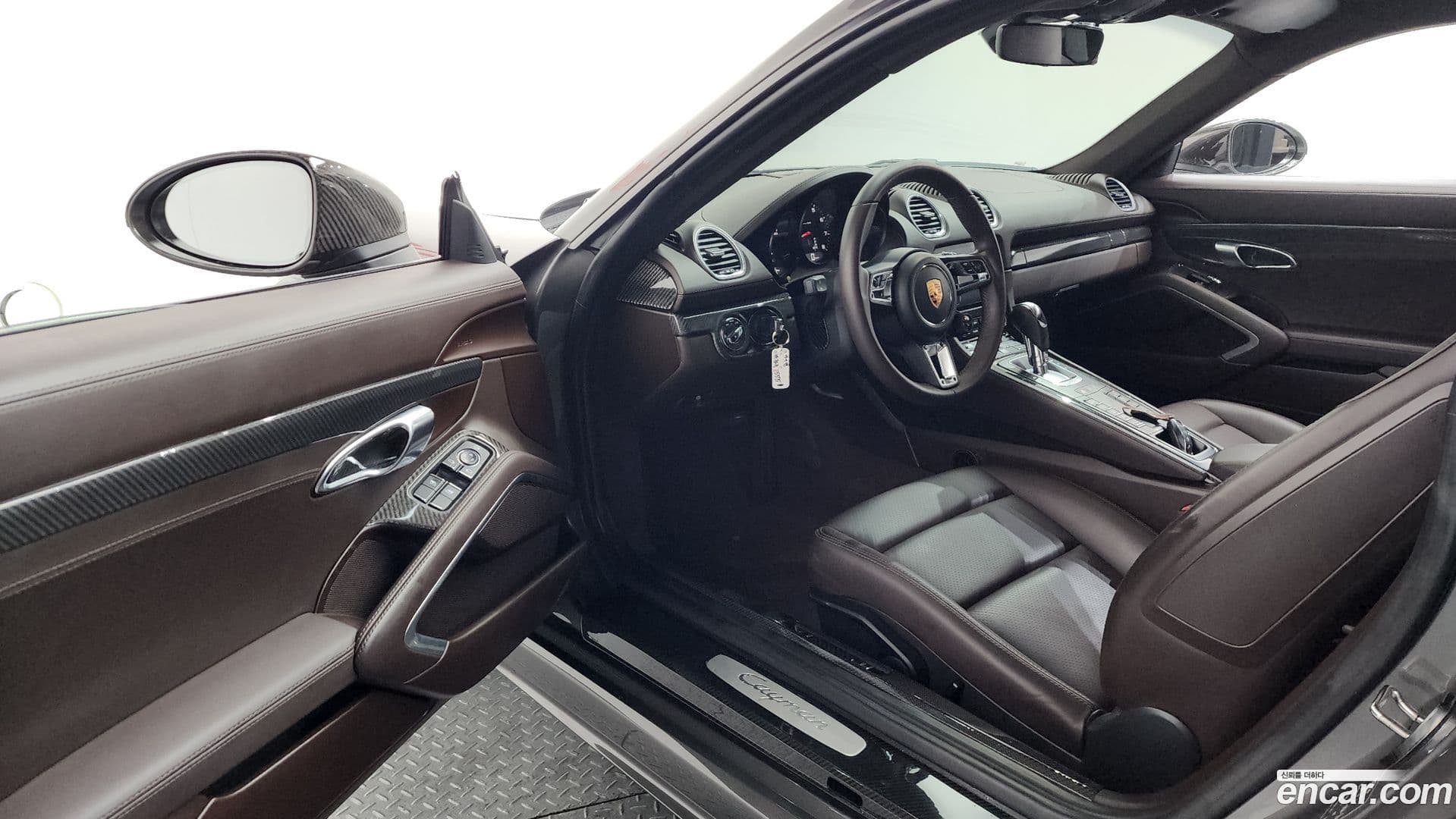 Main__Slider__Photo:718 Porsche 2018.7-9