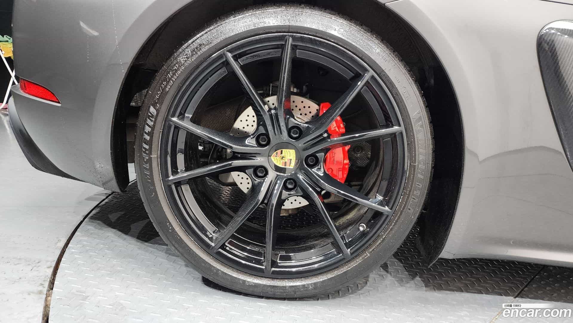 718 Porsche 2018.7-OUTER-031