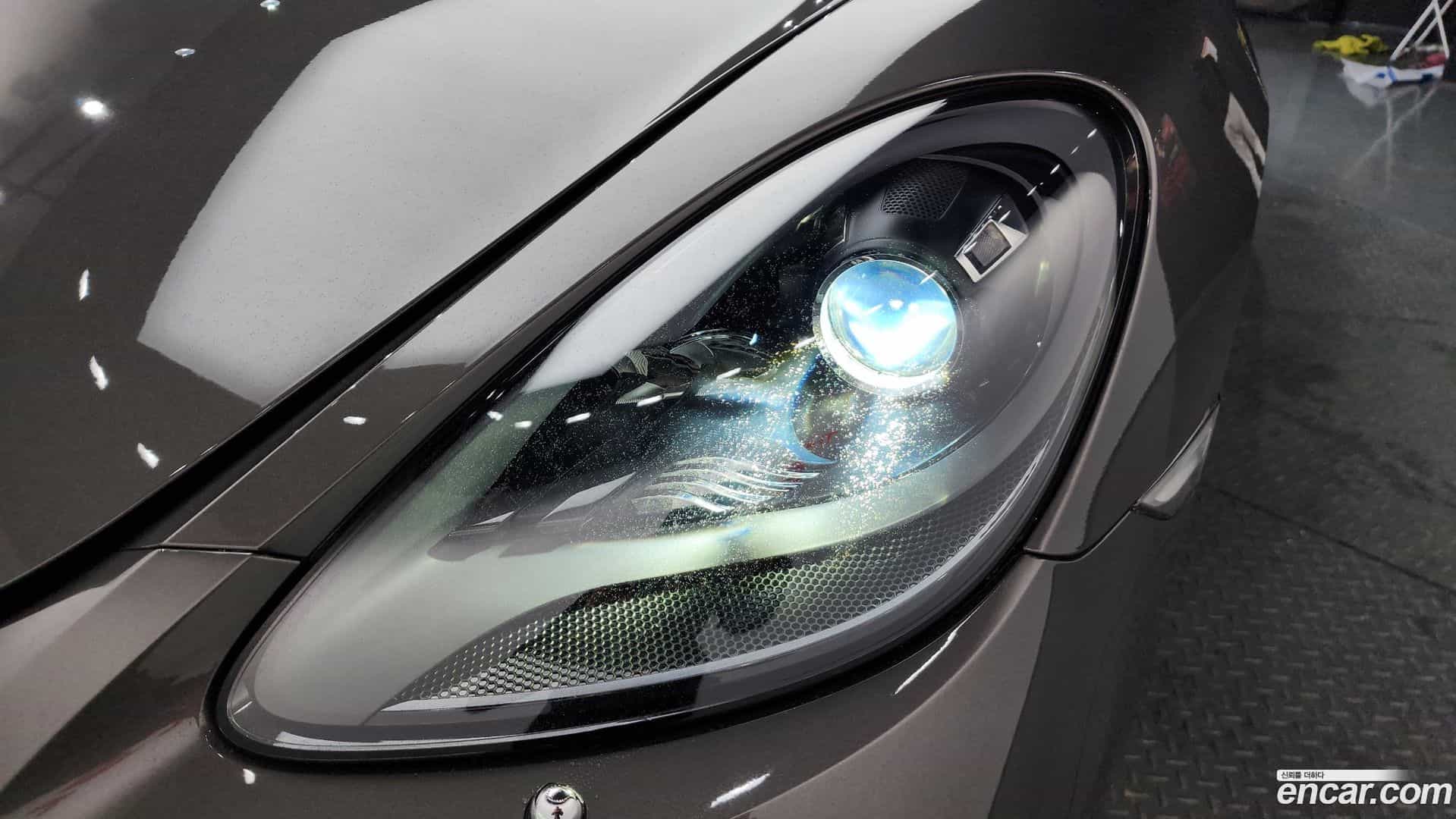 718 Porsche 2018.7-OUTER-032