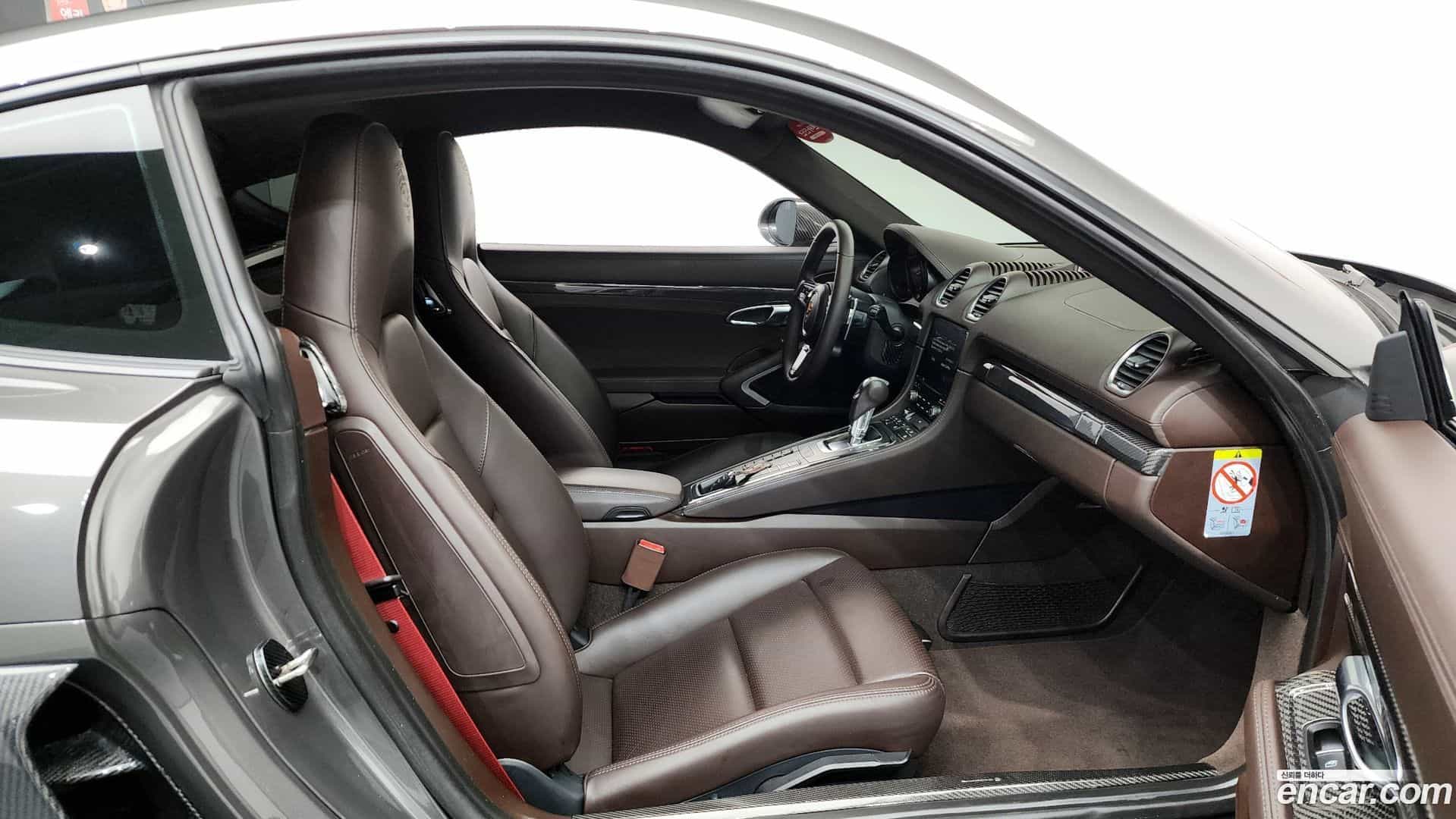 718 Porsche 2018.7-INNER-036