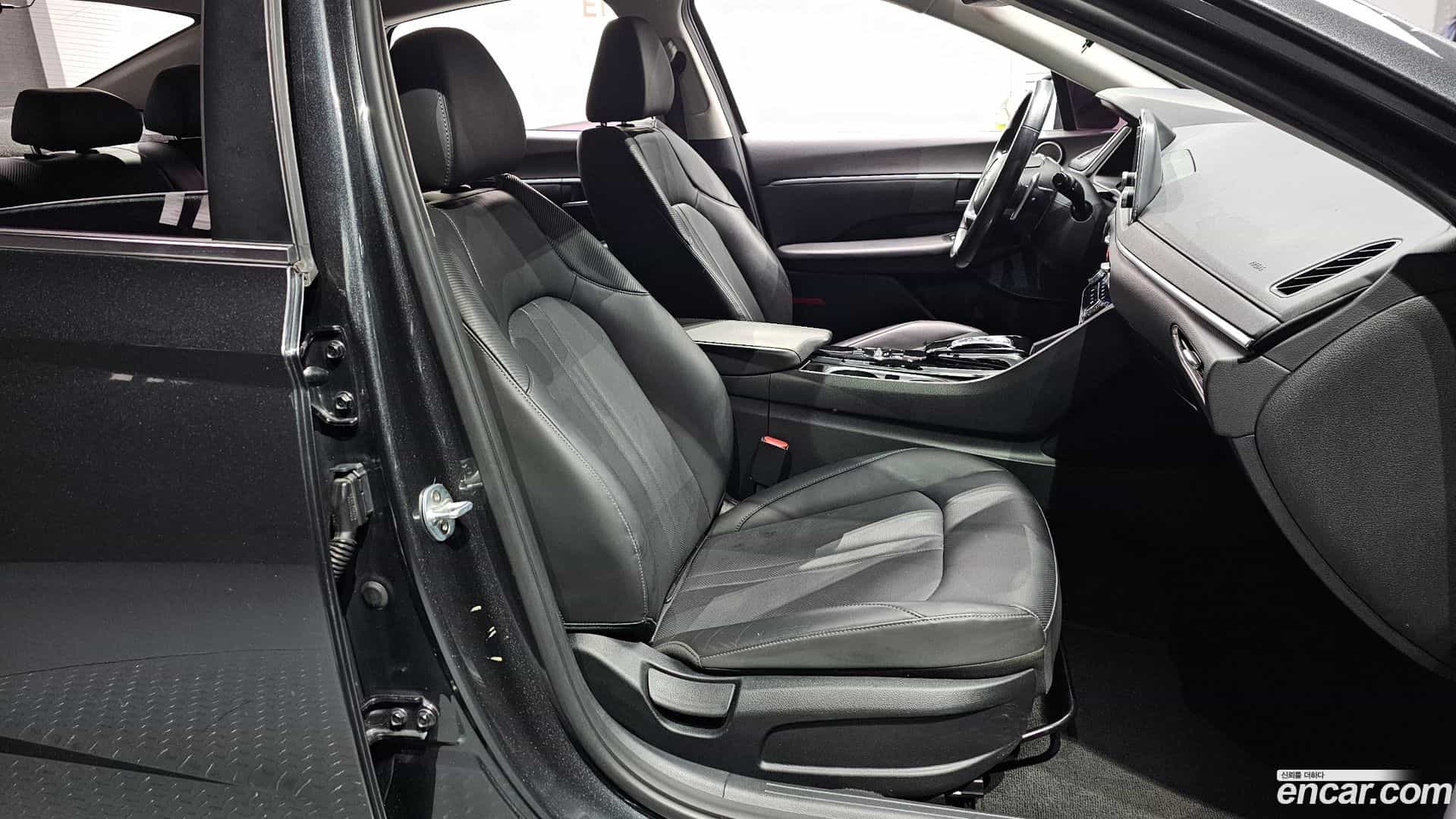 Sonata Hyundai 2019.5-INNER-010