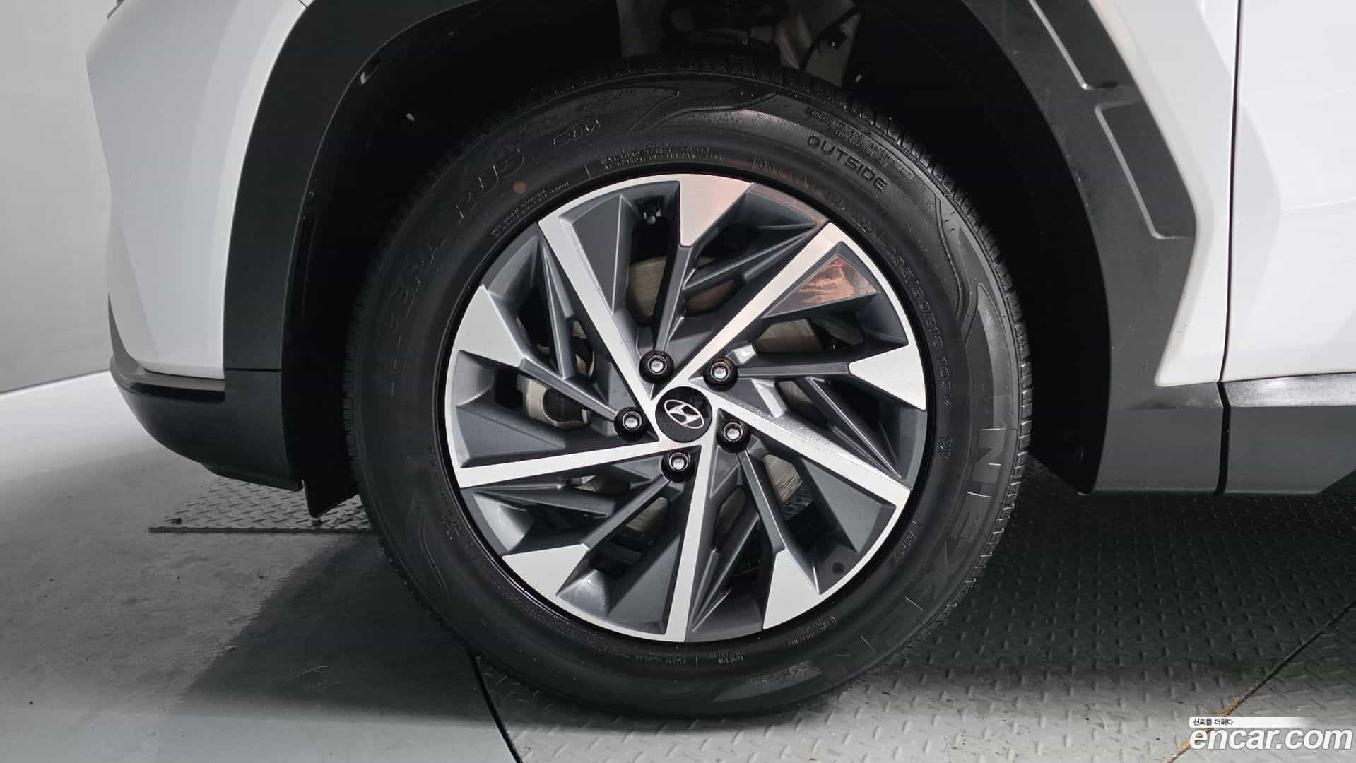 Tucson Hyundai 2023.1-OUTER-005