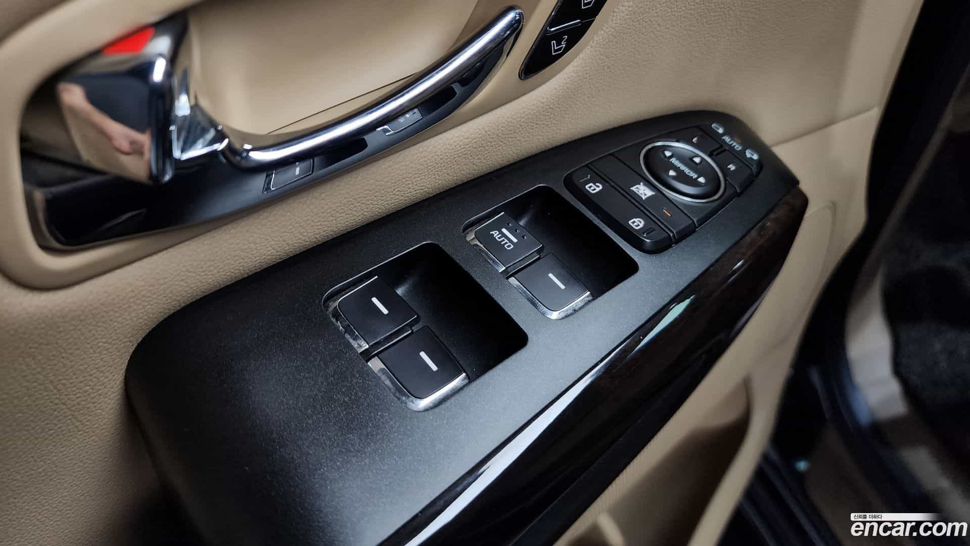 Canival Kia 2019.6-OPTION-047
