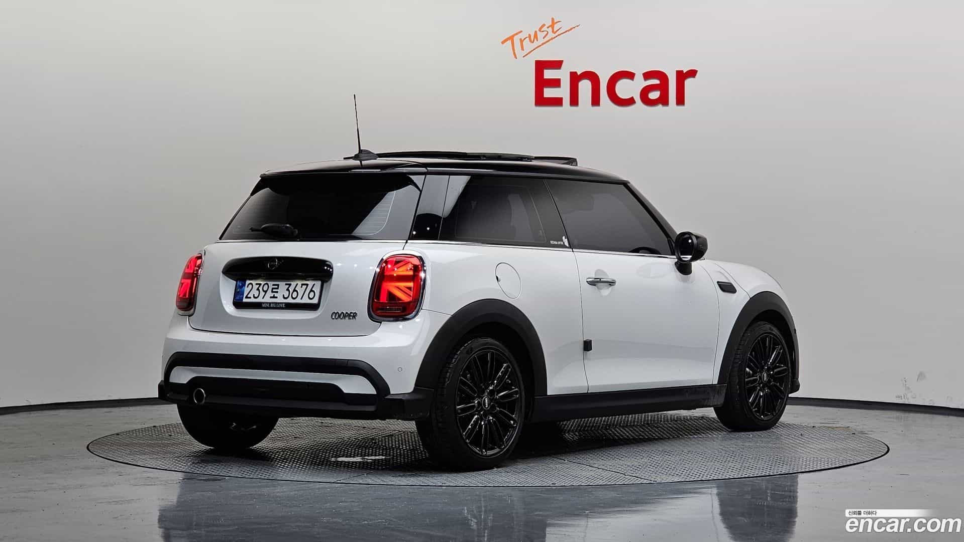 Cooper Mini 2023.6-OUTER-002