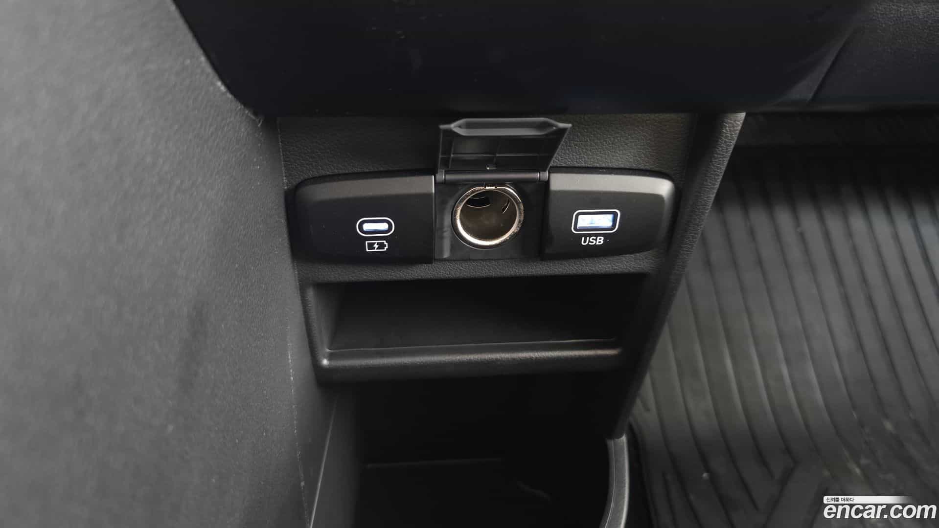 Staria Hyundai 2024.6-OPTION-041