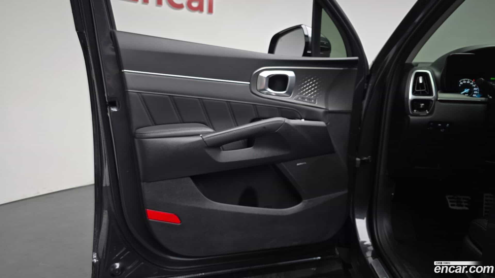 Sorento Kia 2023.2-INNER-034