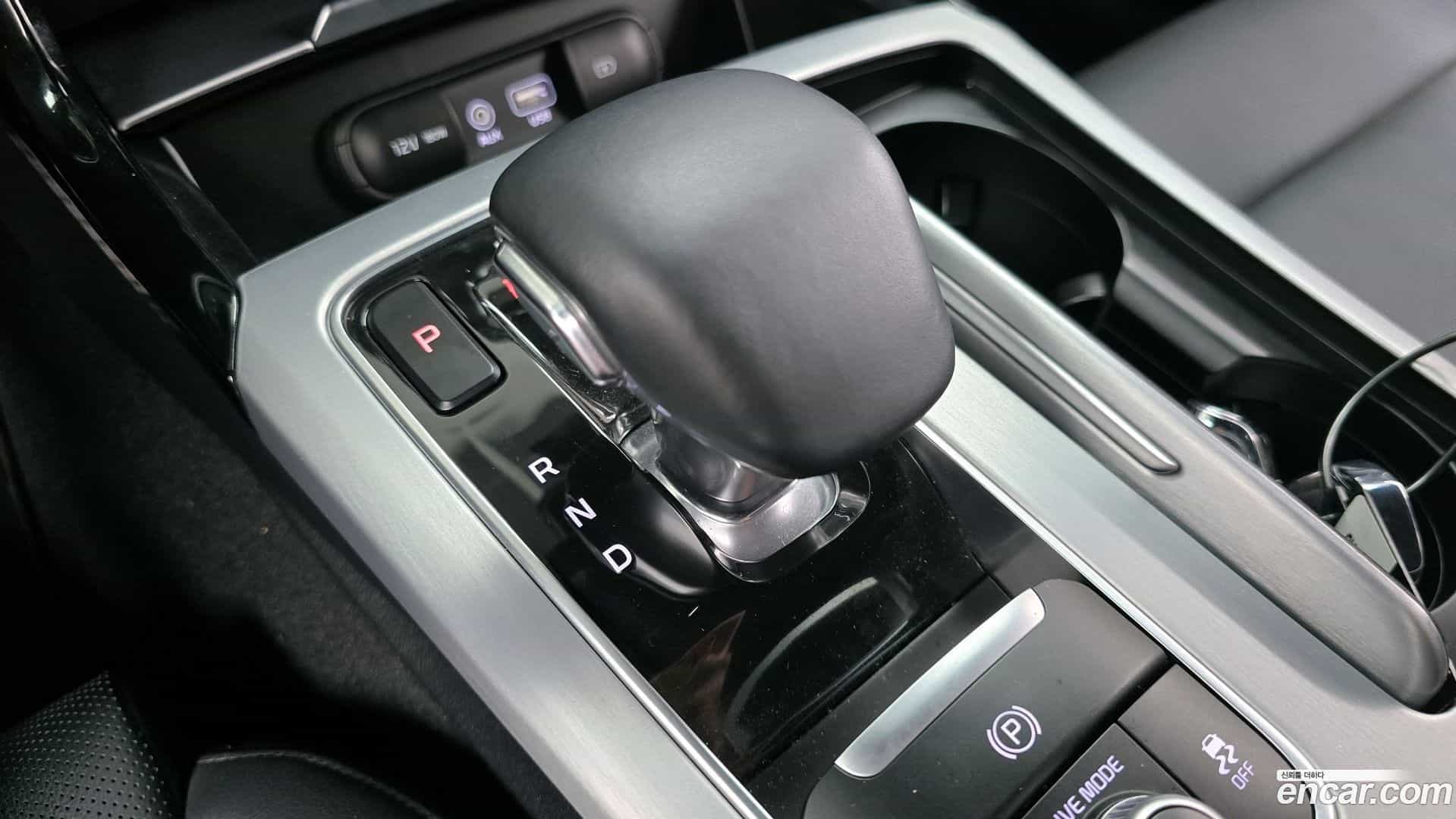 Stinger Kia 2019.3-INNER-009
