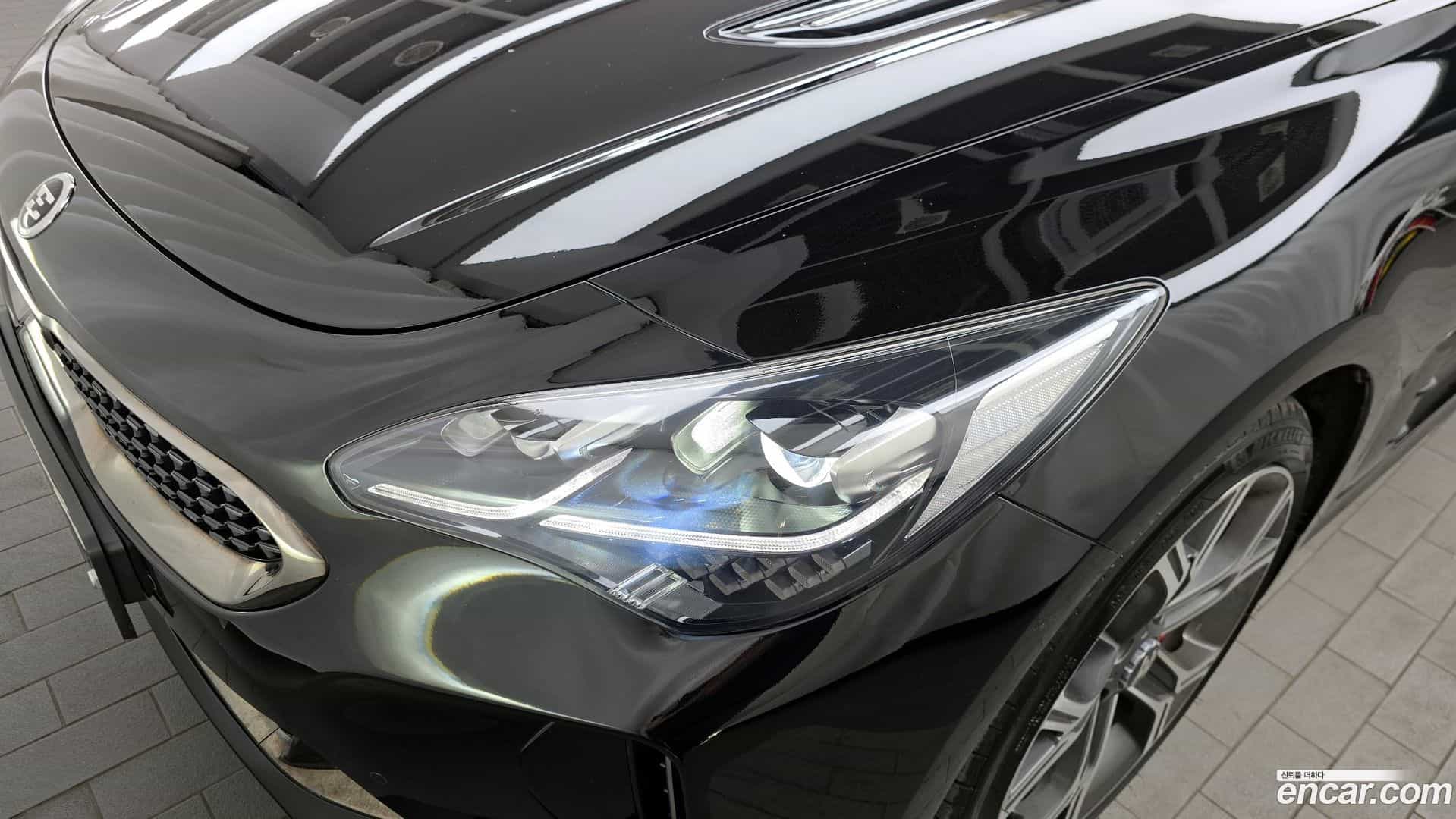 Stinger Kia 2019.3-OUTER-032