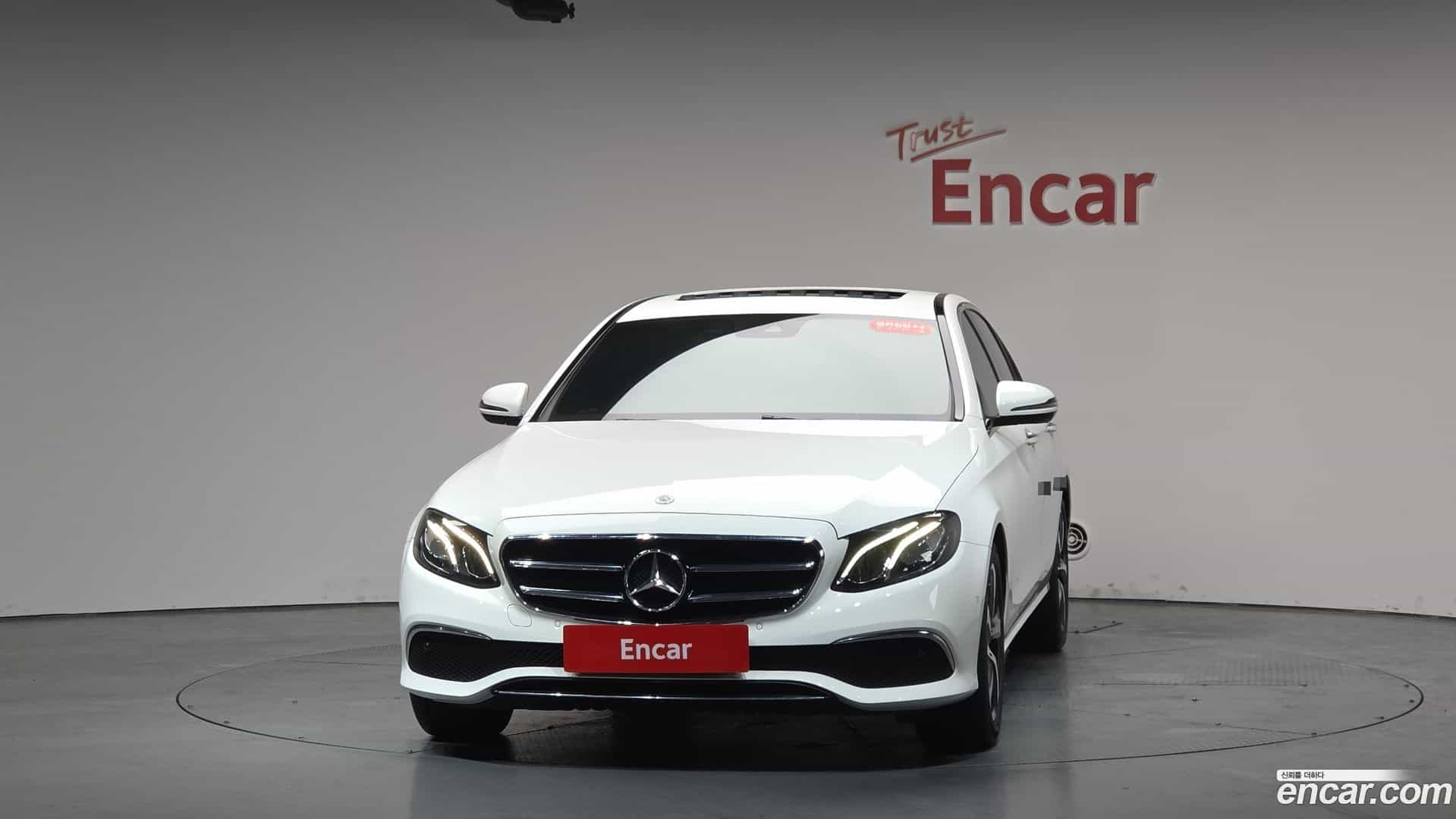 E-Class Mercedes-Benz 2020.4-OUTER-003
