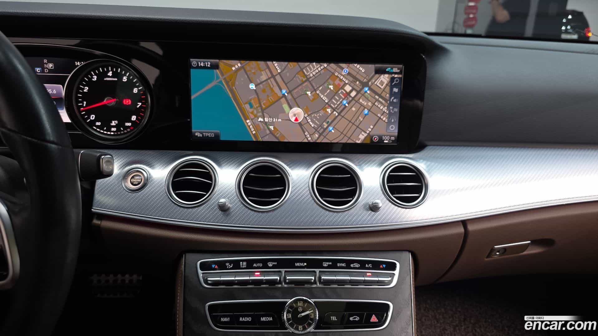 E-Class Mercedes-Benz 2020.4-OPTION-017