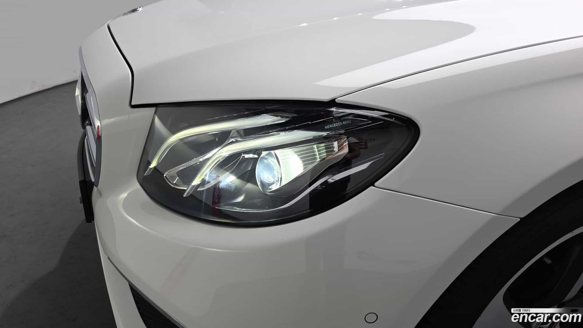 E-Class Mercedes-Benz 2020.4-OUTER-032