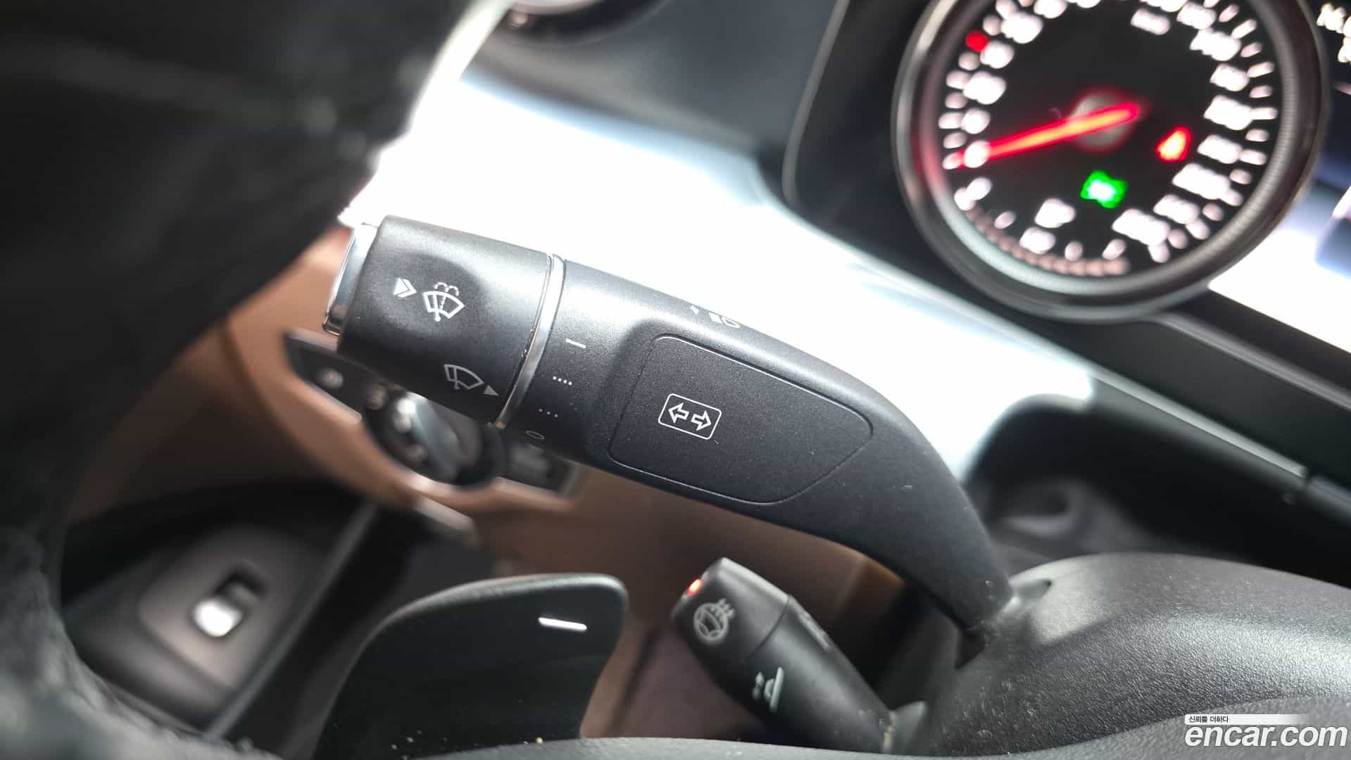 E-Class Mercedes-Benz 2020.4-OPTION-041