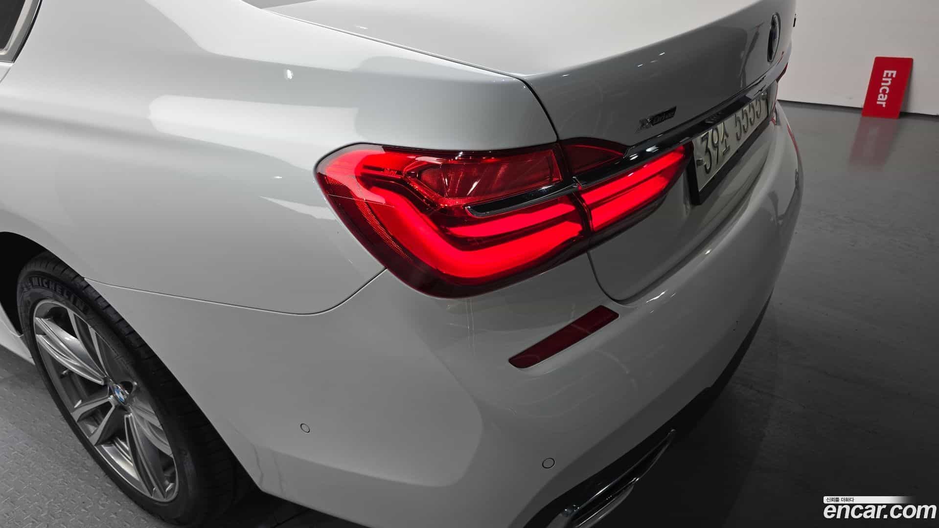 7-Series BMW 2018.0-OUTER-033