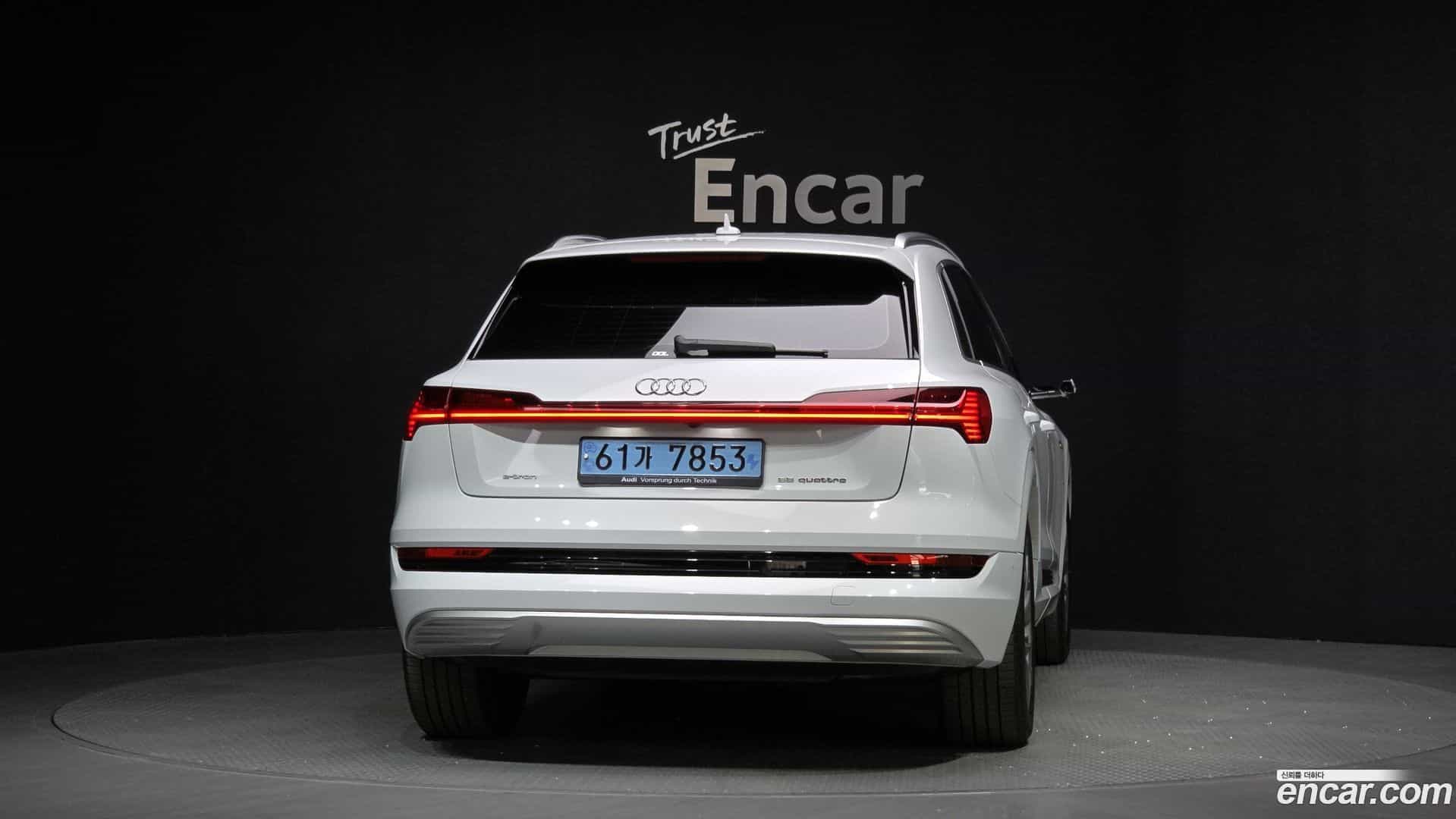 e-tron Audi 2020.7-OUTER-004